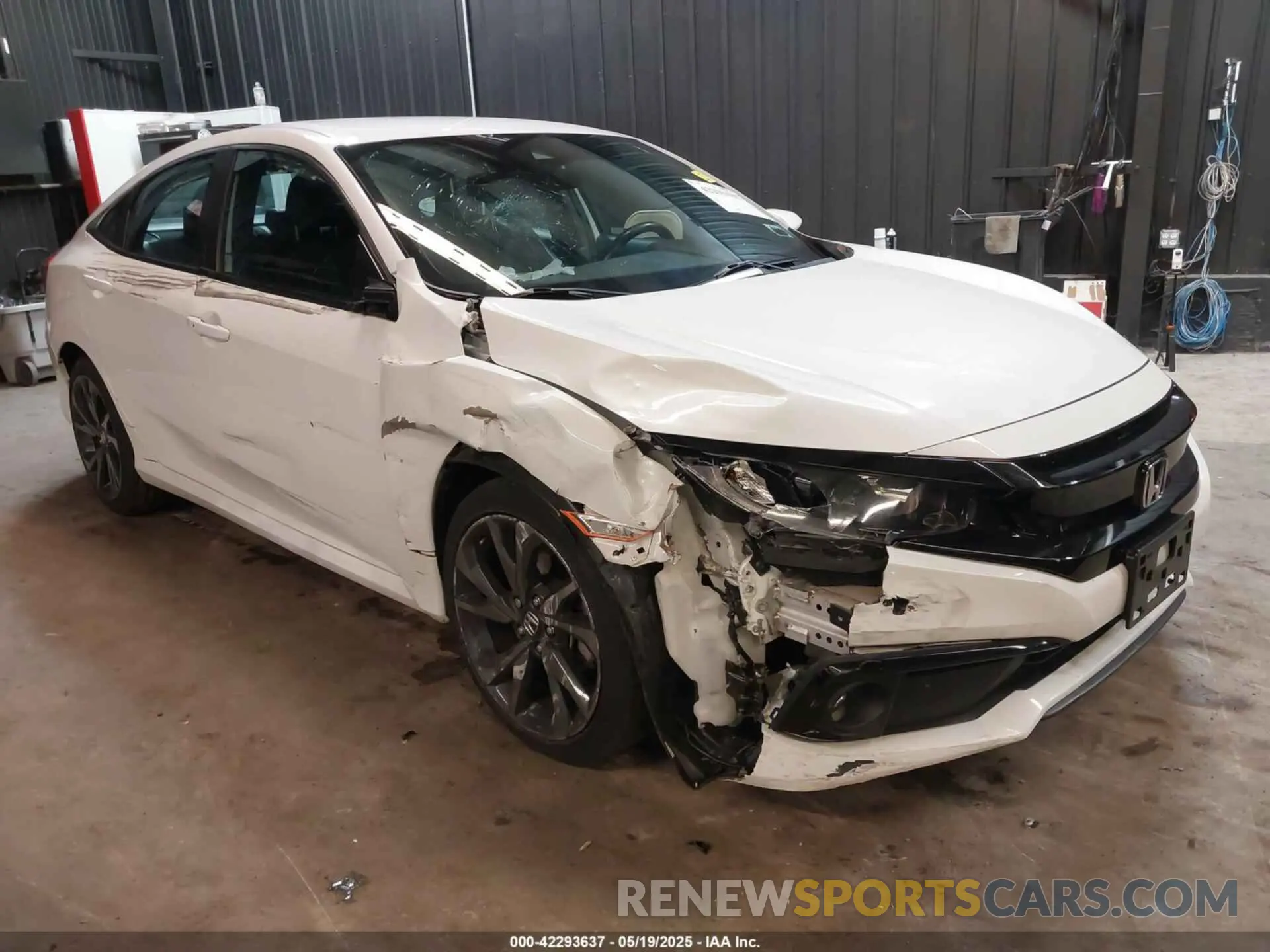1 Photograph of a damaged car 2HGFC2F8XKH504968 HONDA CIVIC 2019