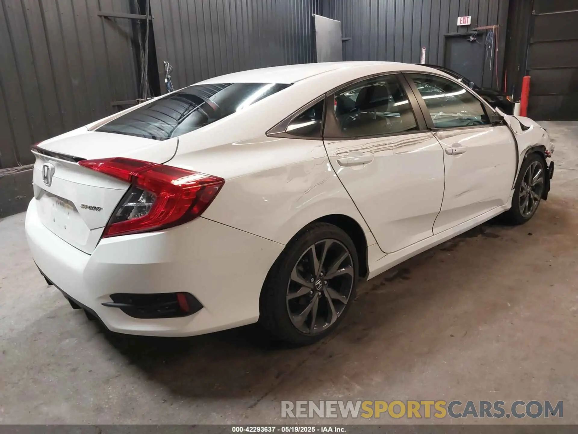 4 Photograph of a damaged car 2HGFC2F8XKH504968 HONDA CIVIC 2019