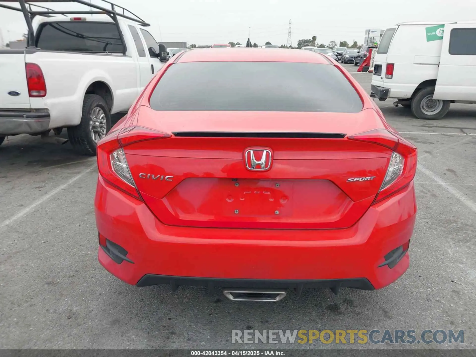 16 Photograph of a damaged car 2HGFC2F8XKH585650 HONDA CIVIC 2019