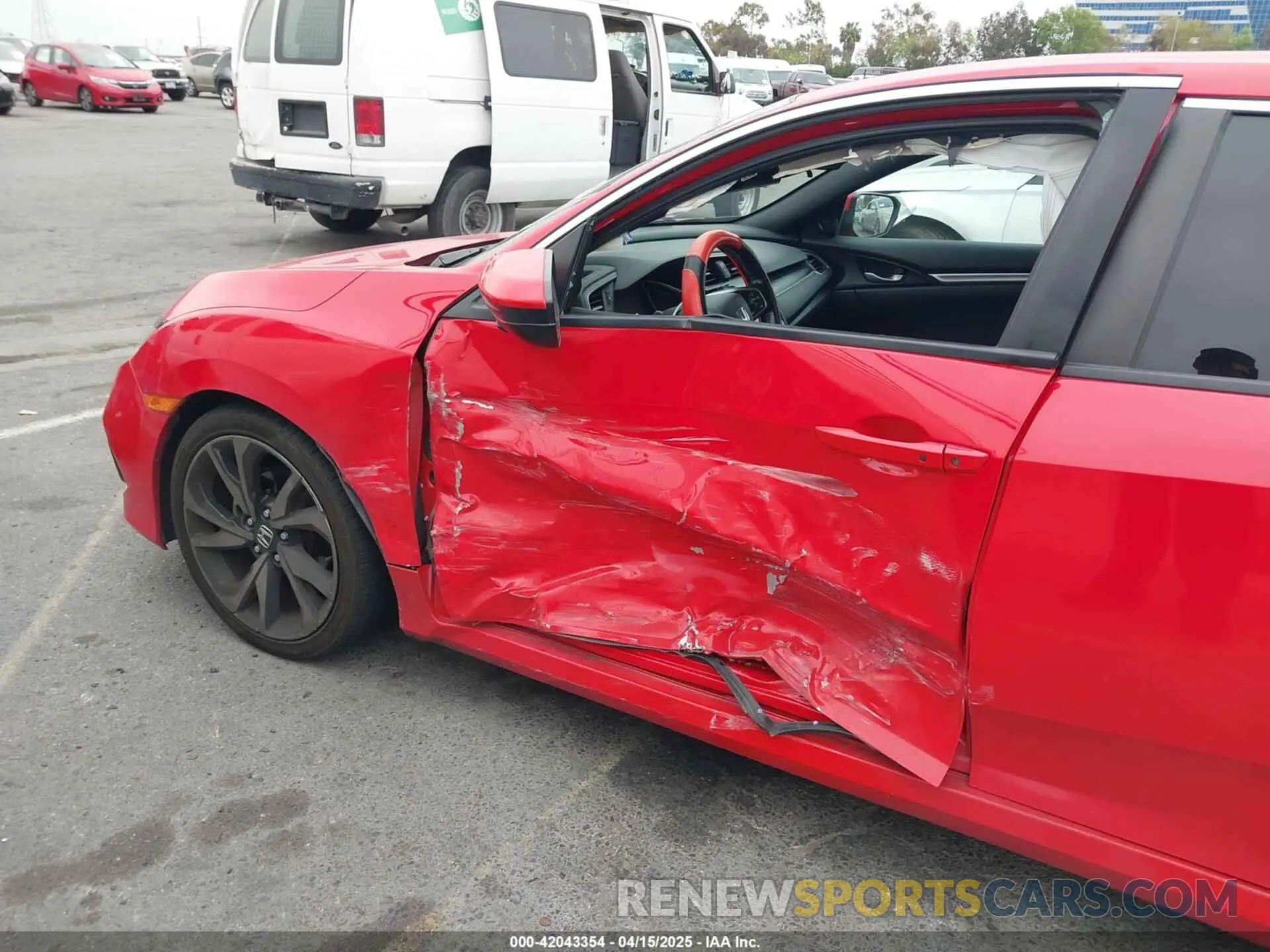 6 Photograph of a damaged car 2HGFC2F8XKH585650 HONDA CIVIC 2019