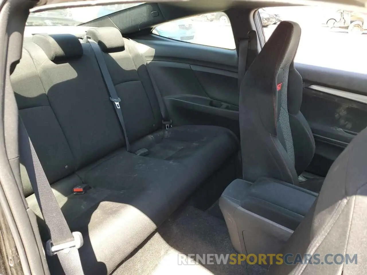 10 Photograph of a damaged car 2HGFC3A53KH755382 HONDA CIVIC 2019