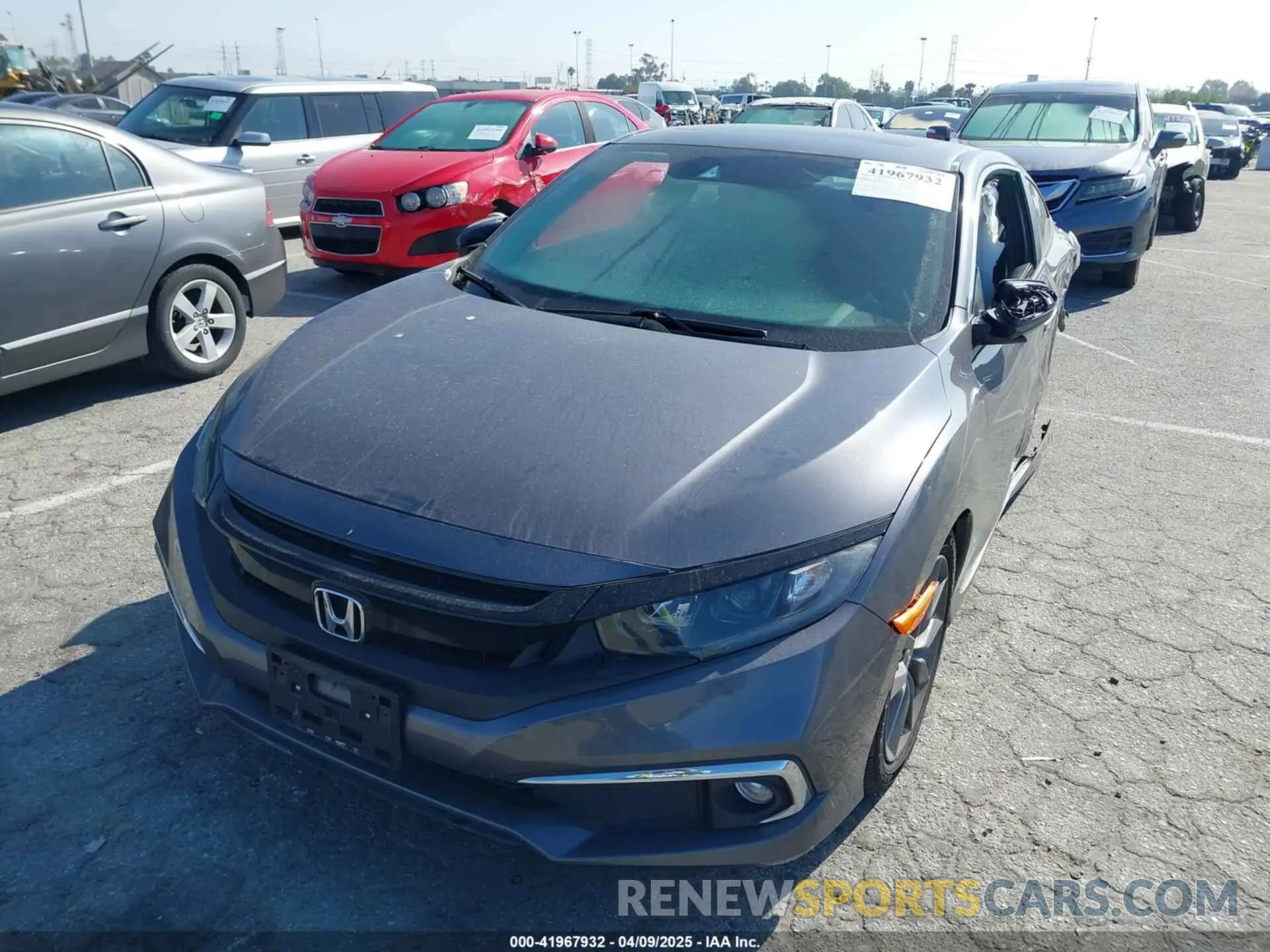 2 Photograph of a damaged car 2HGFC3B31KH353602 HONDA CIVIC 2019