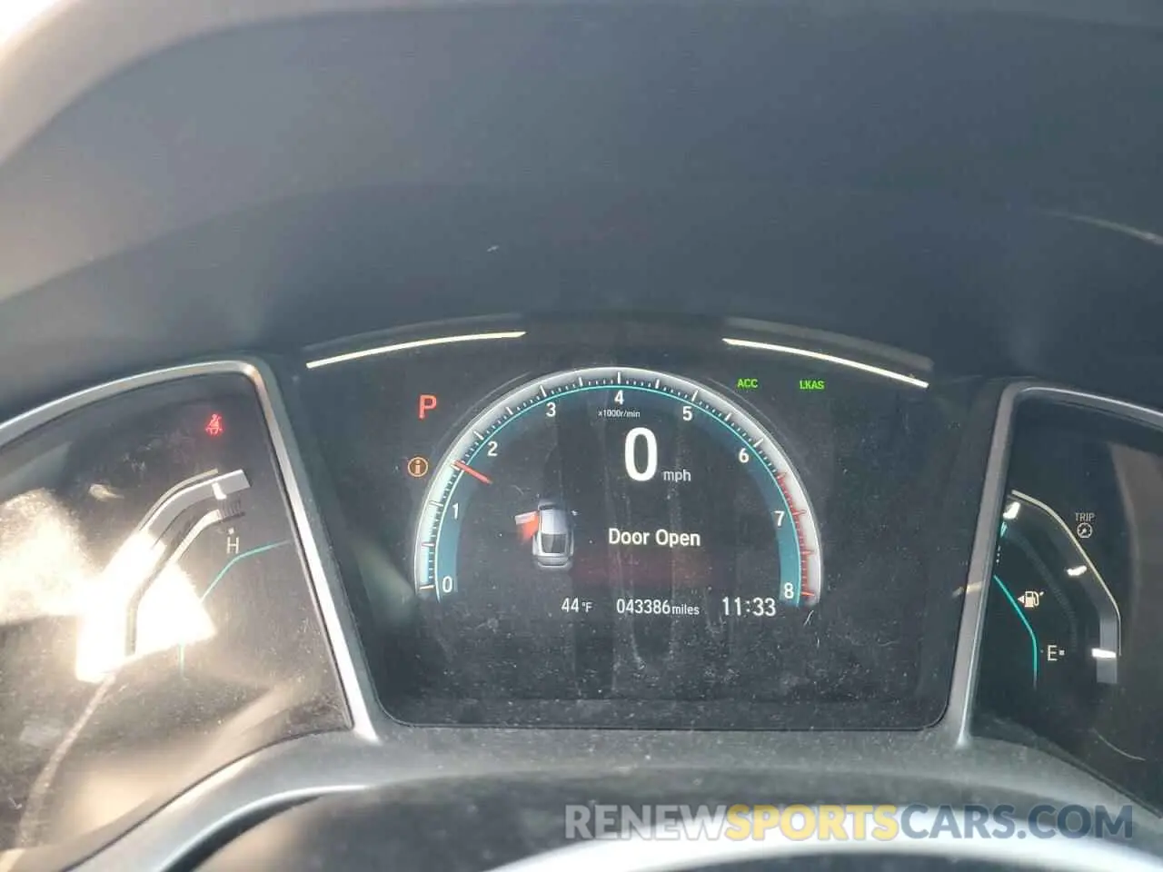 9 Photograph of a damaged car 2HGFC3B32KH350479 HONDA CIVIC 2019