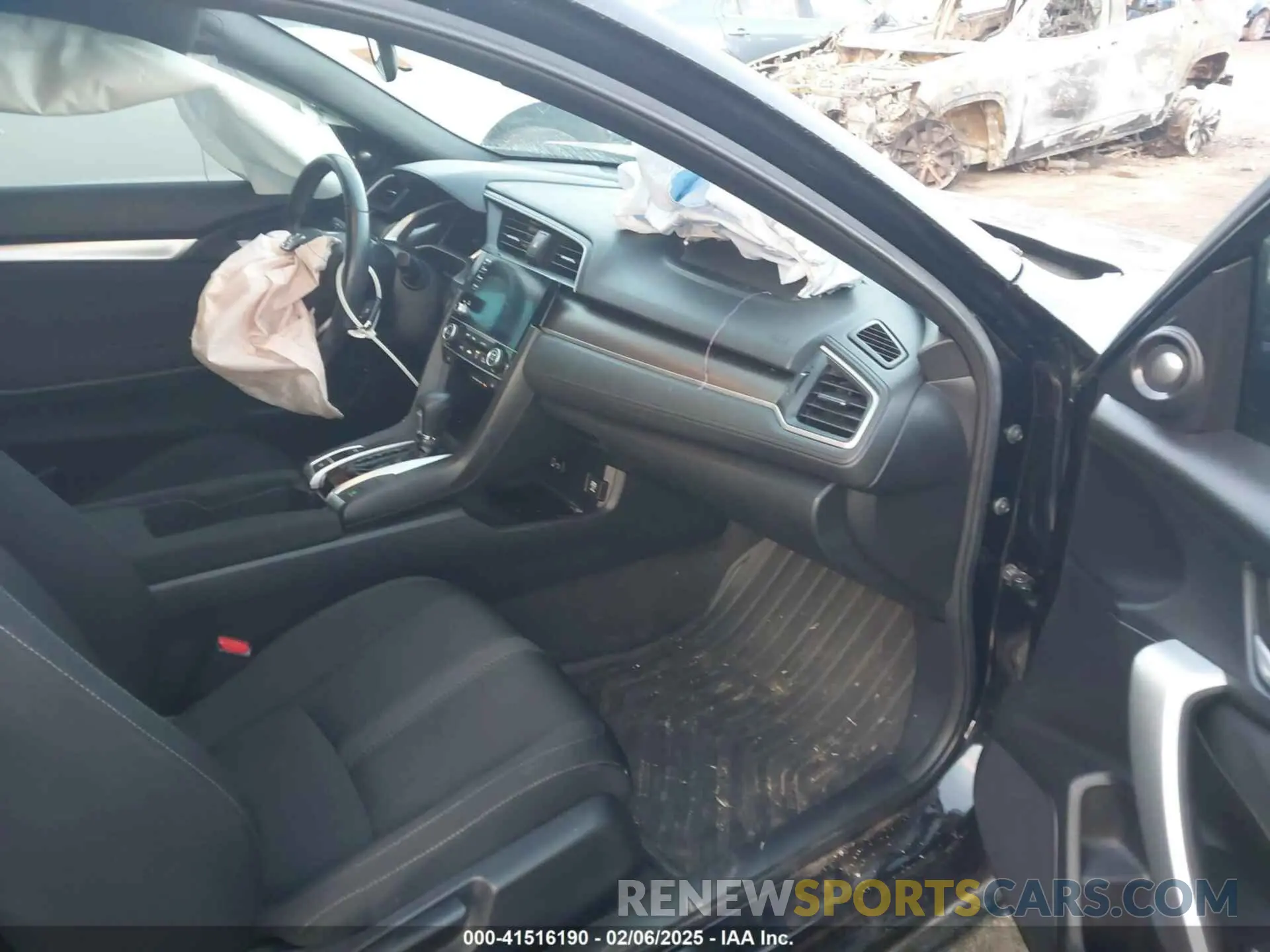 5 Photograph of a damaged car 2HGFC3B33KH356212 HONDA CIVIC 2019