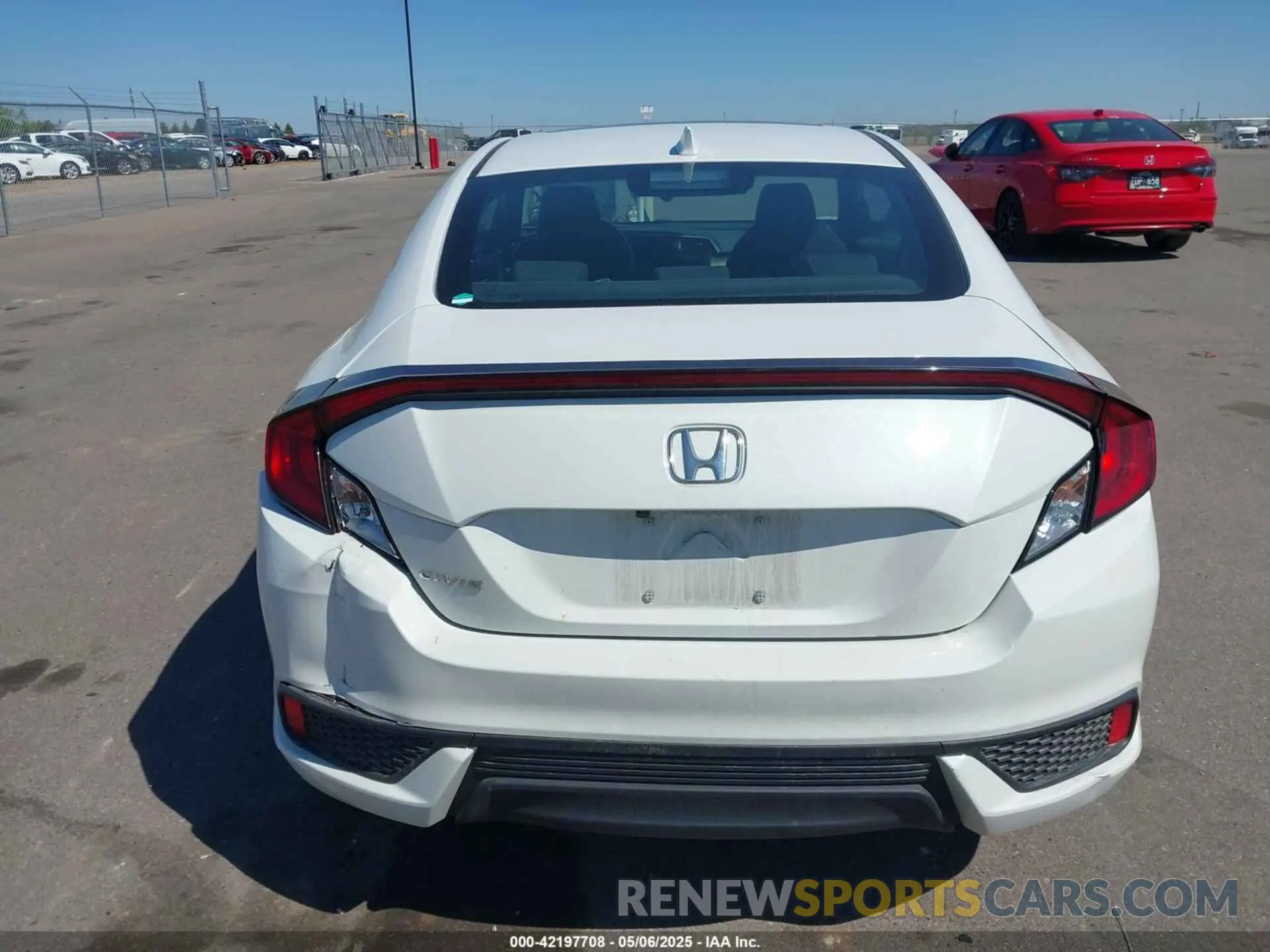 16 Photograph of a damaged car 2HGFC3B36KH351764 HONDA CIVIC 2019