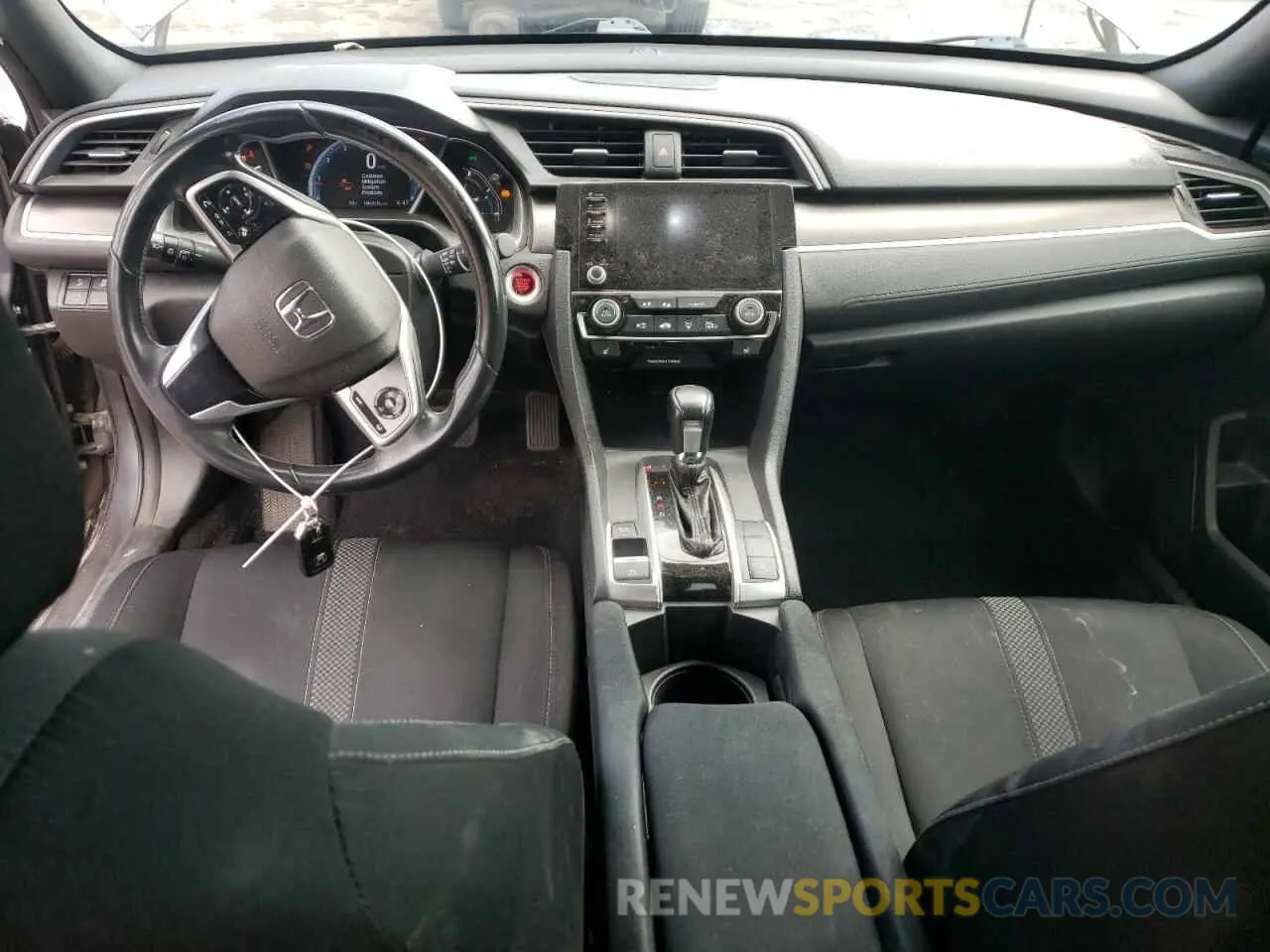 8 Photograph of a damaged car 2HGFC3B36KH352364 HONDA CIVIC 2019
