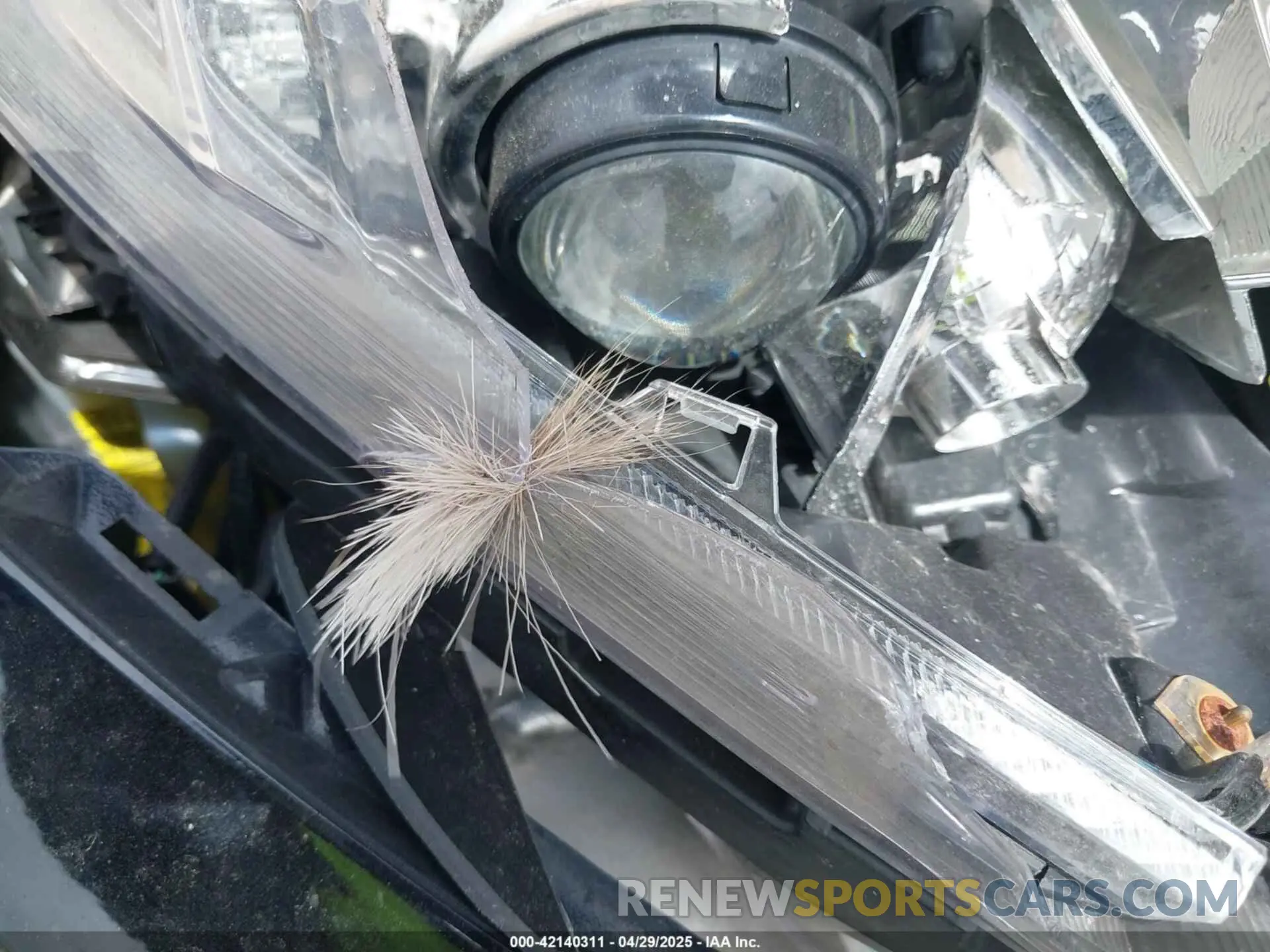 17 Photograph of a damaged car 2HGFC3B36KH353322 HONDA CIVIC 2019