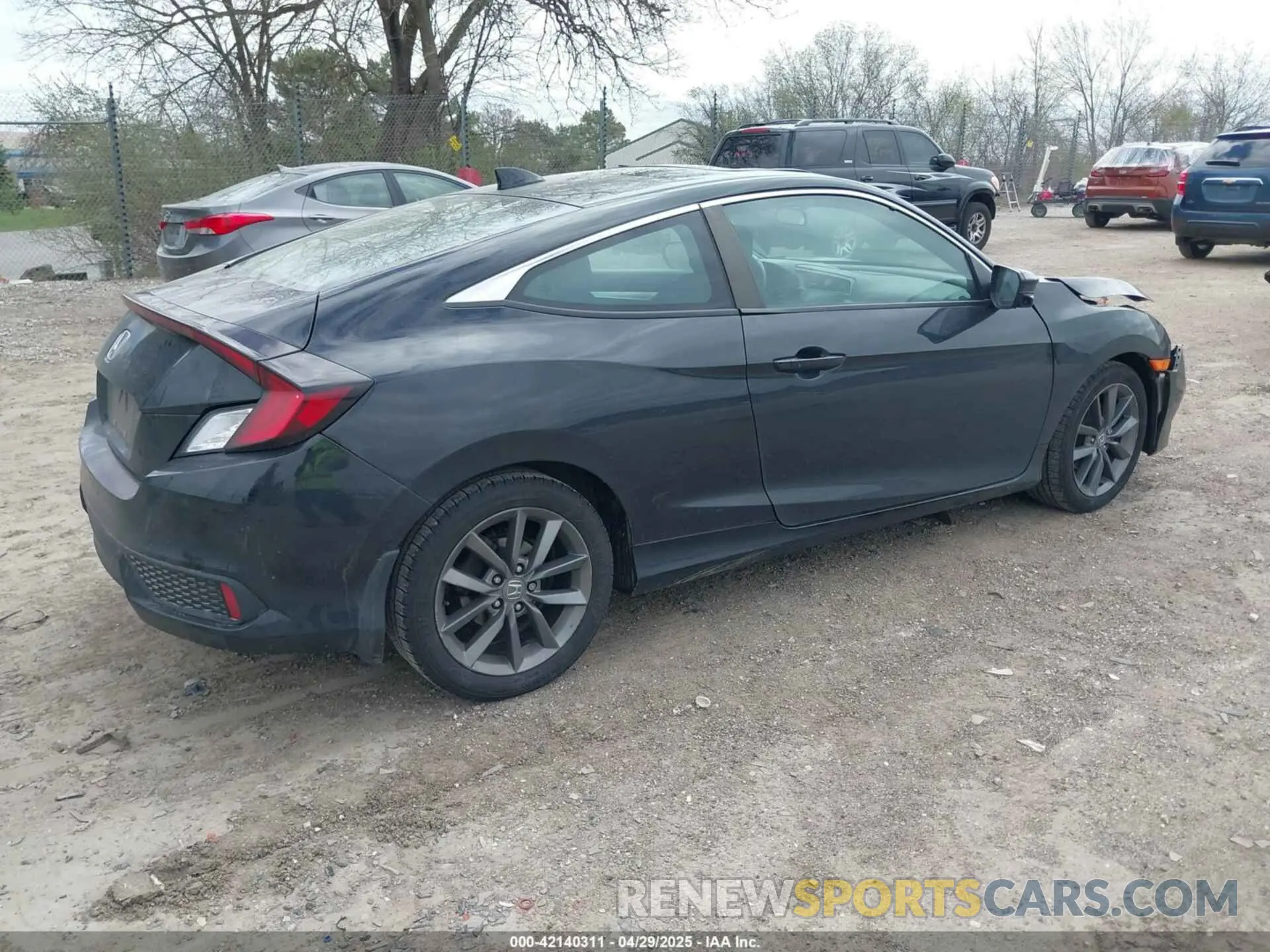 4 Photograph of a damaged car 2HGFC3B36KH353322 HONDA CIVIC 2019