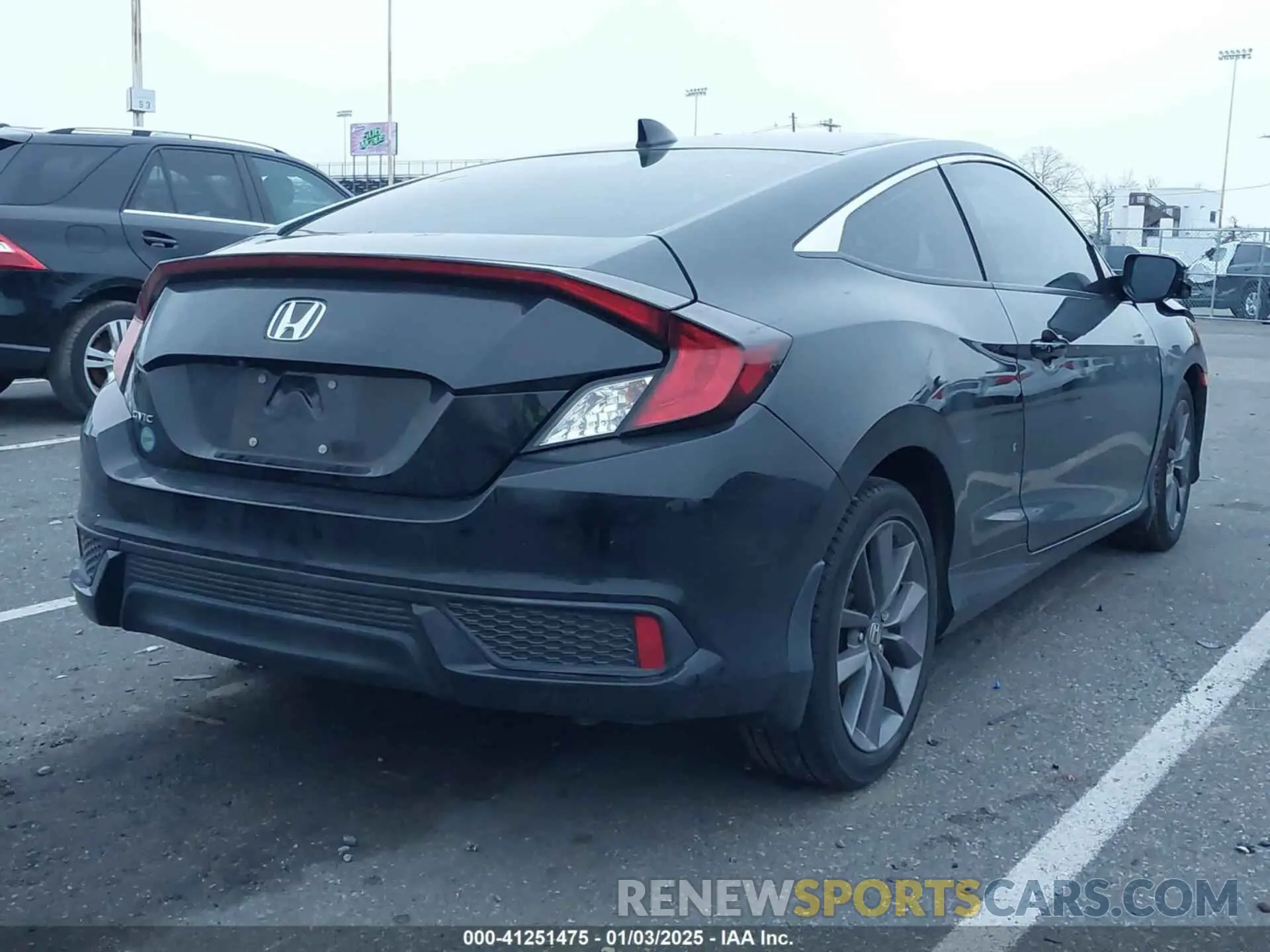 4 Photograph of a damaged car 2HGFC3B36KH357046 HONDA CIVIC 2019