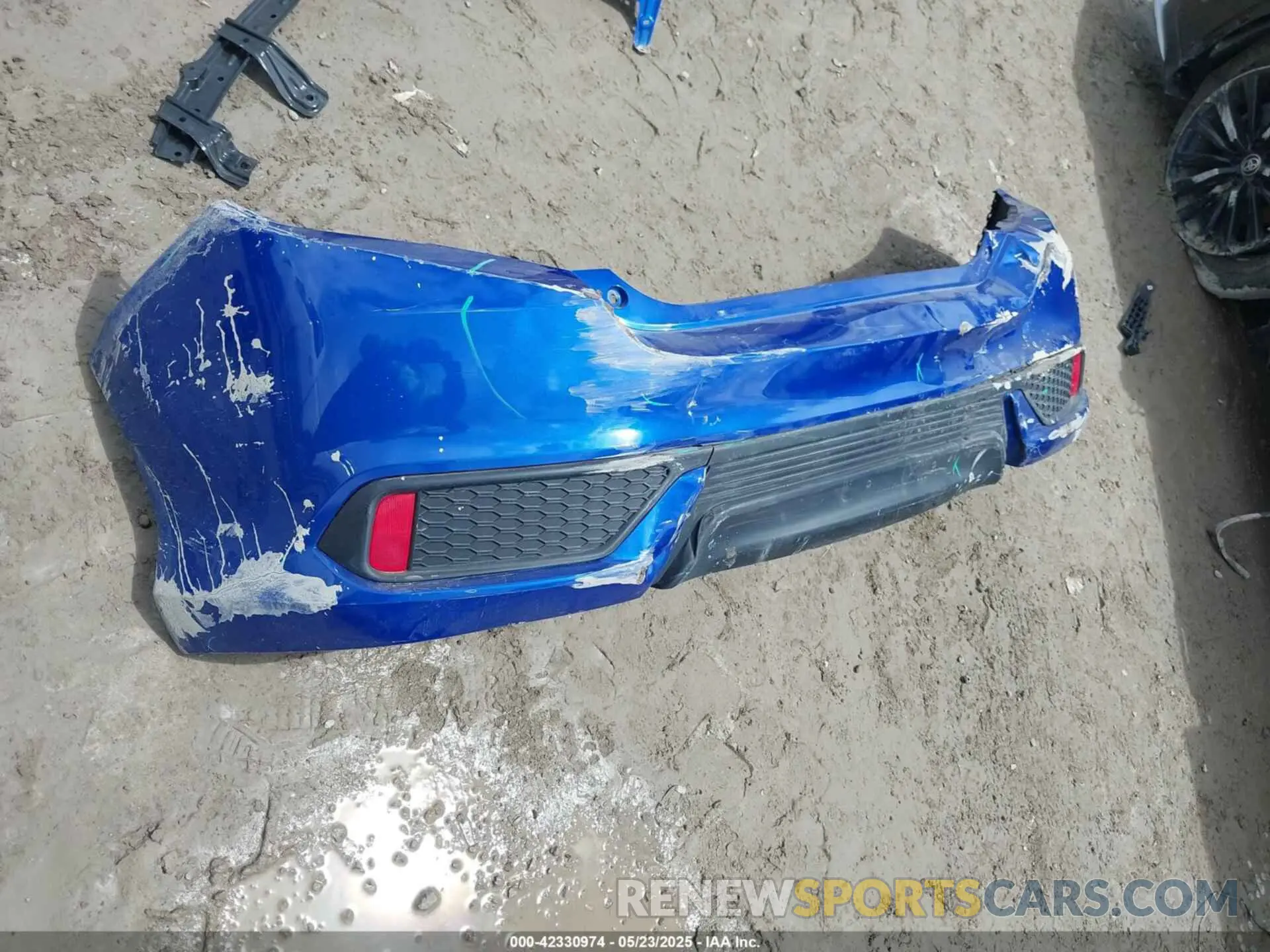 12 Photograph of a damaged car 2HGFC3B37KH351207 HONDA CIVIC 2019