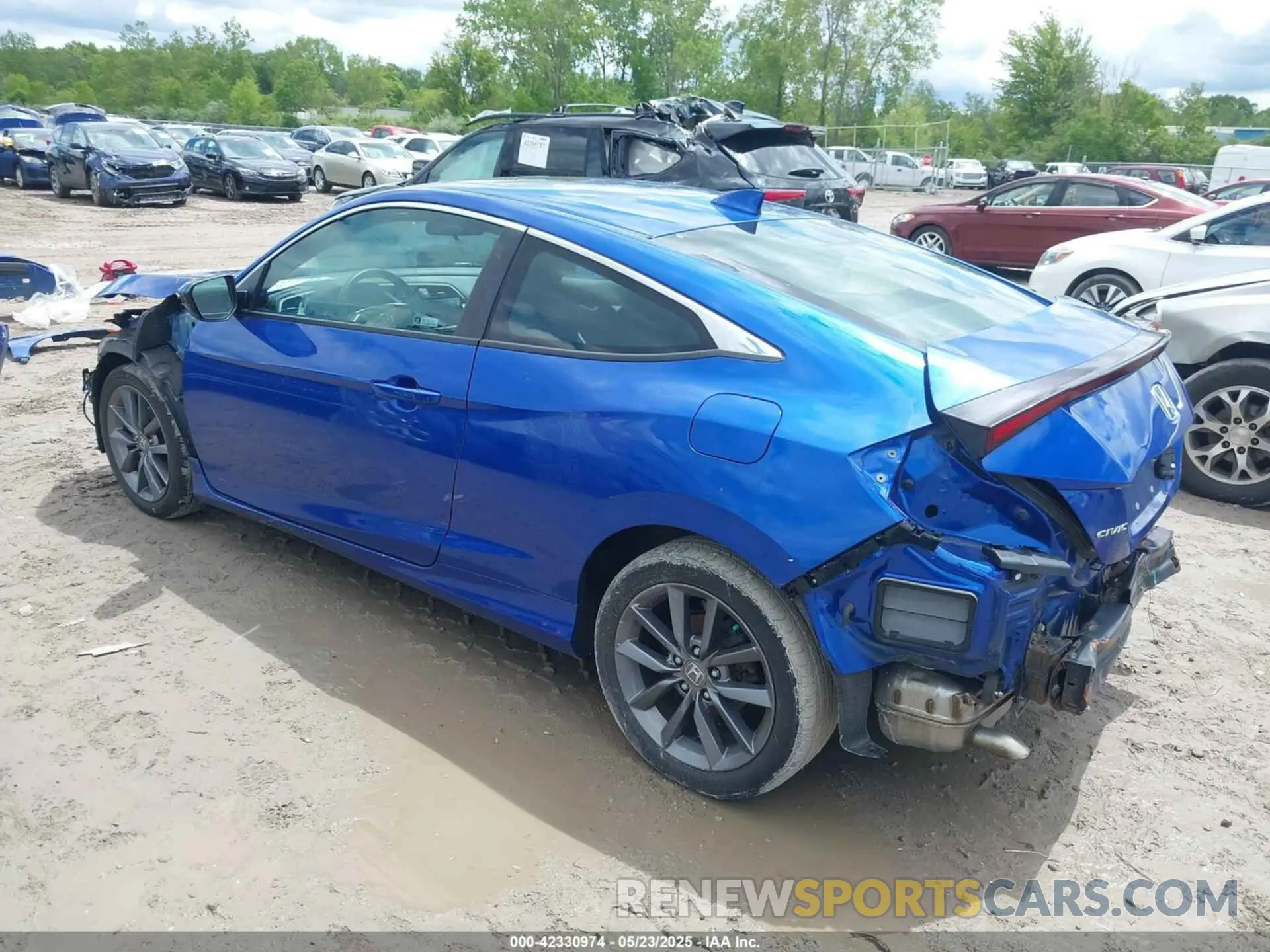 3 Photograph of a damaged car 2HGFC3B37KH351207 HONDA CIVIC 2019