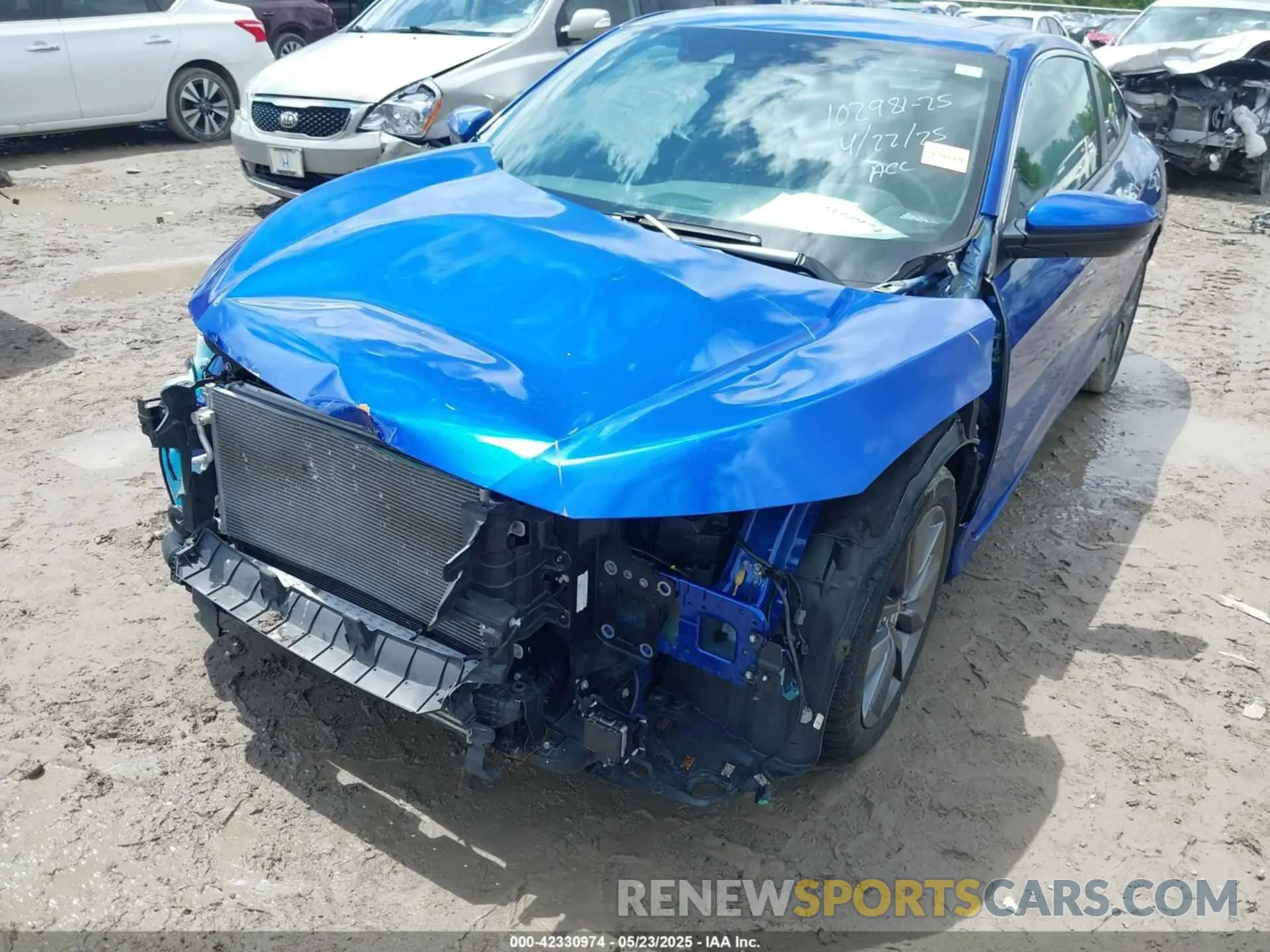 6 Photograph of a damaged car 2HGFC3B37KH351207 HONDA CIVIC 2019