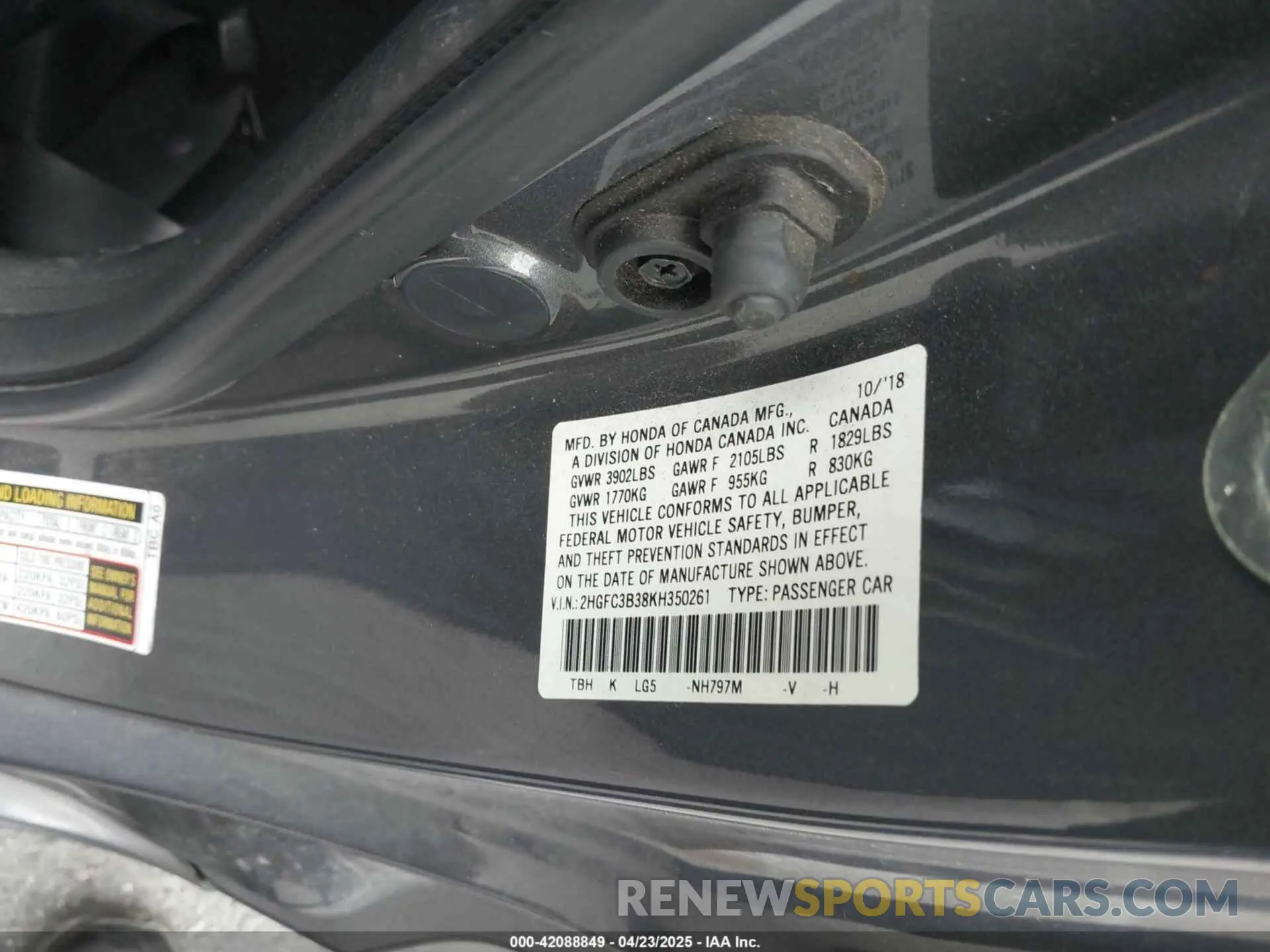 9 Photograph of a damaged car 2HGFC3B38KH350261 HONDA CIVIC 2019