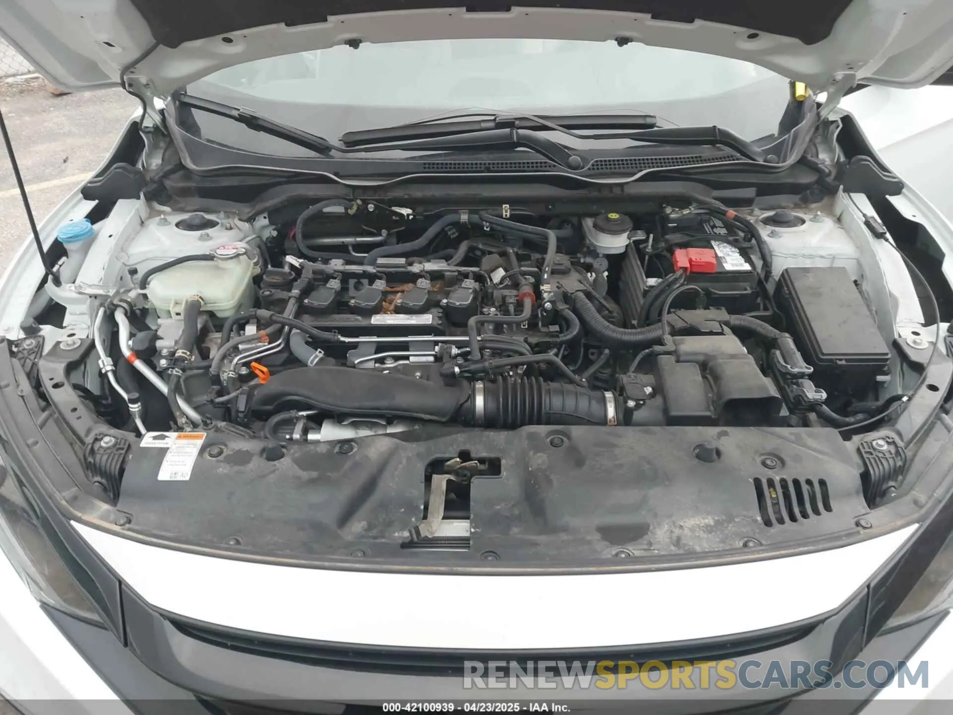 10 Photograph of a damaged car 2HGFC3B38KH350275 HONDA CIVIC 2019
