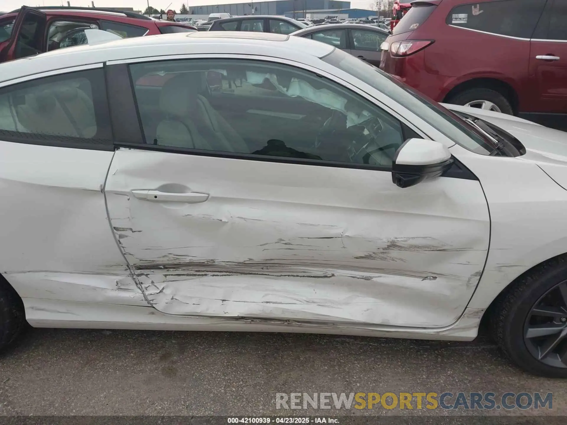 6 Photograph of a damaged car 2HGFC3B38KH350275 HONDA CIVIC 2019