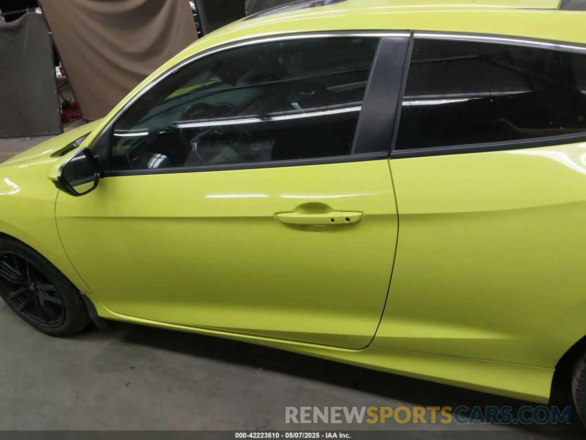 14 Photograph of a damaged car 2HGFC3B38KH352334 HONDA CIVIC 2019