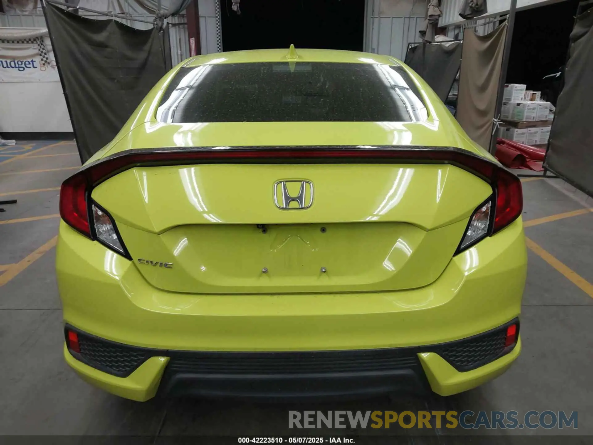 16 Photograph of a damaged car 2HGFC3B38KH352334 HONDA CIVIC 2019