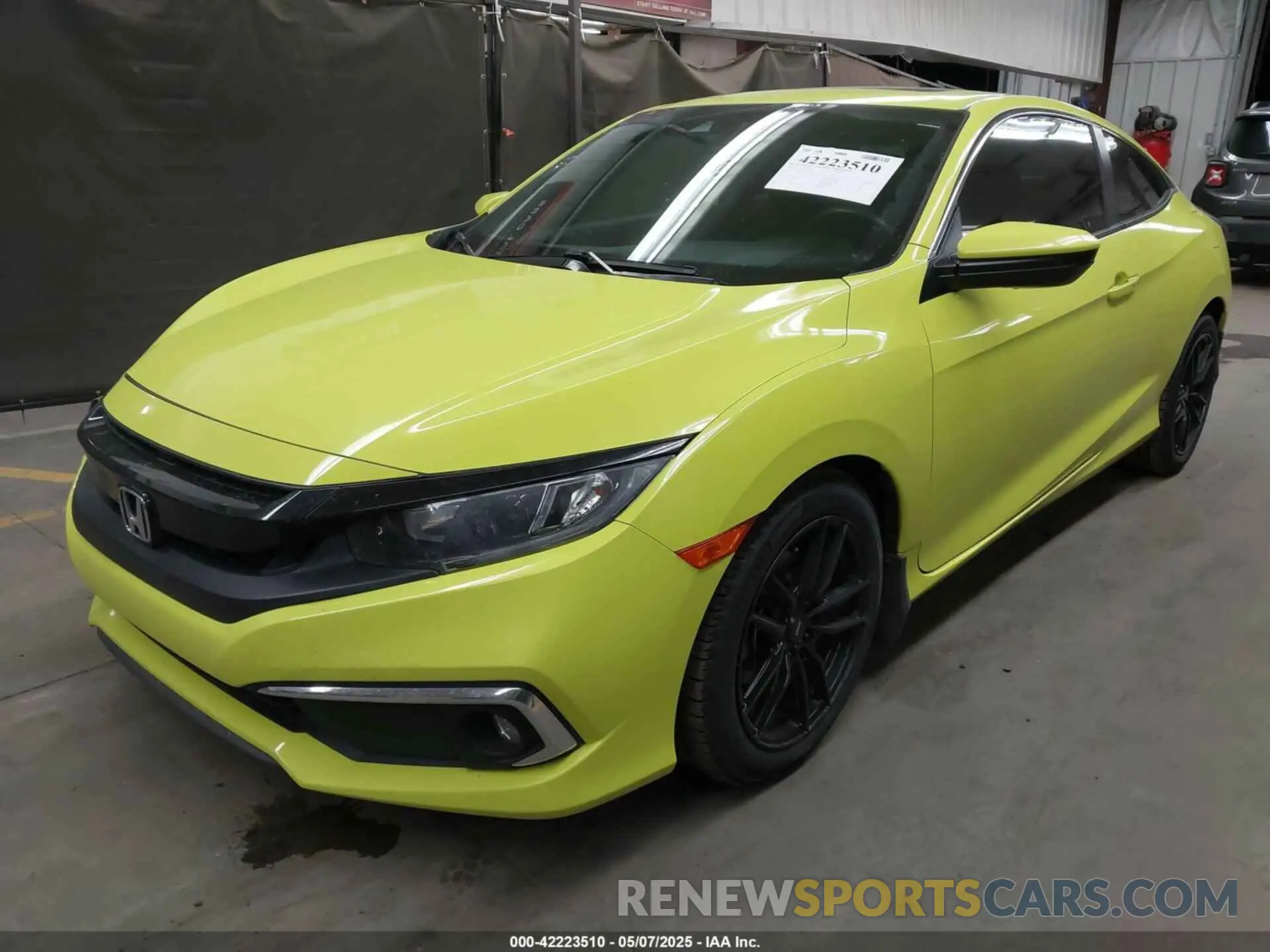 2 Photograph of a damaged car 2HGFC3B38KH352334 HONDA CIVIC 2019
