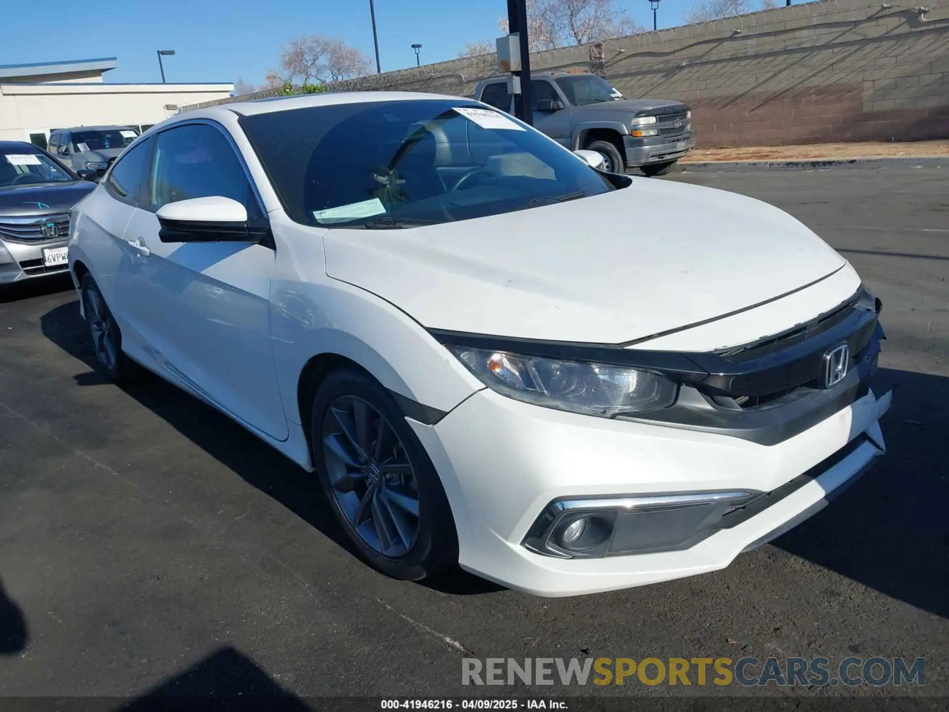 1 Photograph of a damaged car 2HGFC3B38KH357484 HONDA CIVIC 2019