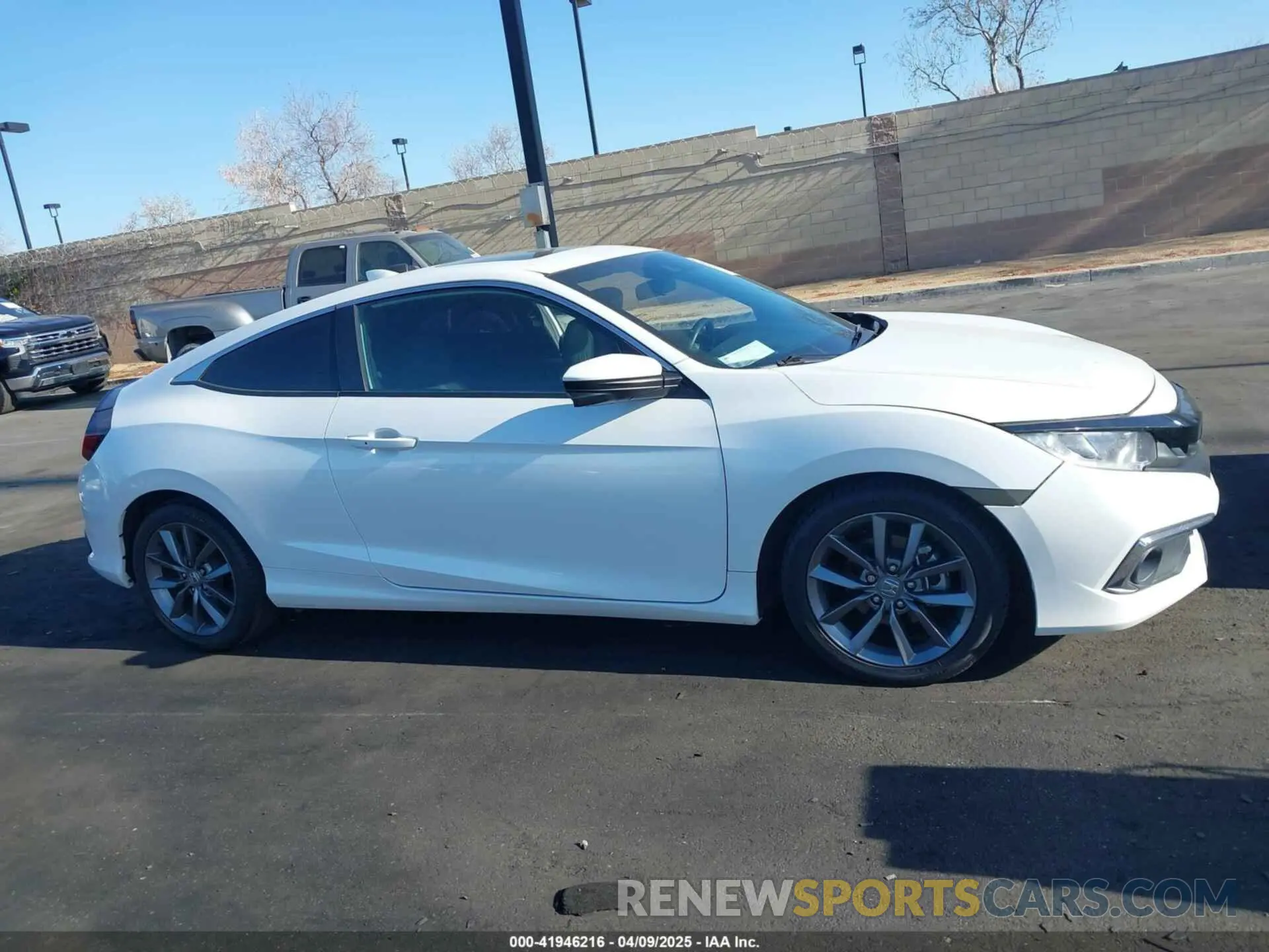 13 Photograph of a damaged car 2HGFC3B38KH357484 HONDA CIVIC 2019