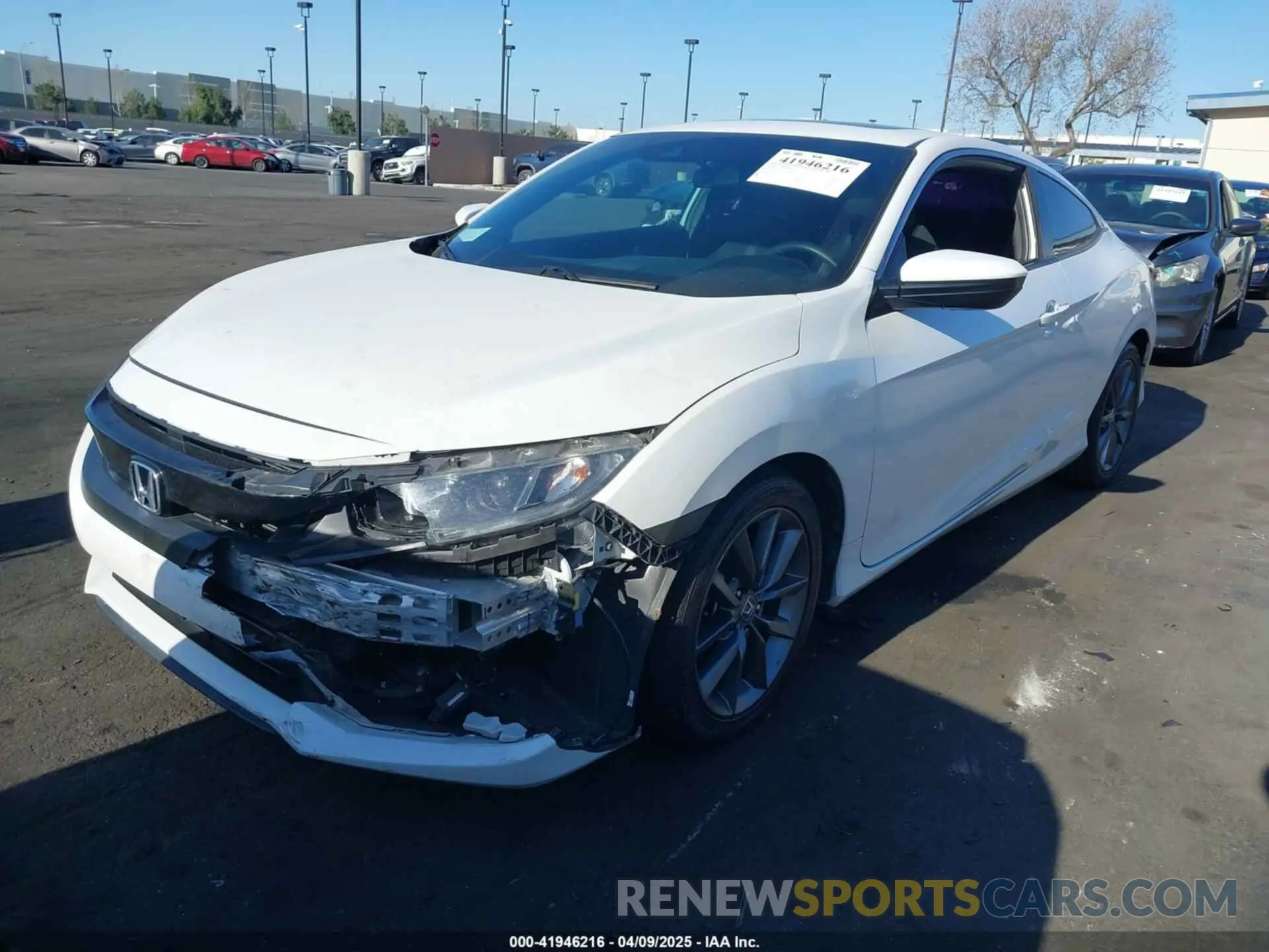 2 Photograph of a damaged car 2HGFC3B38KH357484 HONDA CIVIC 2019