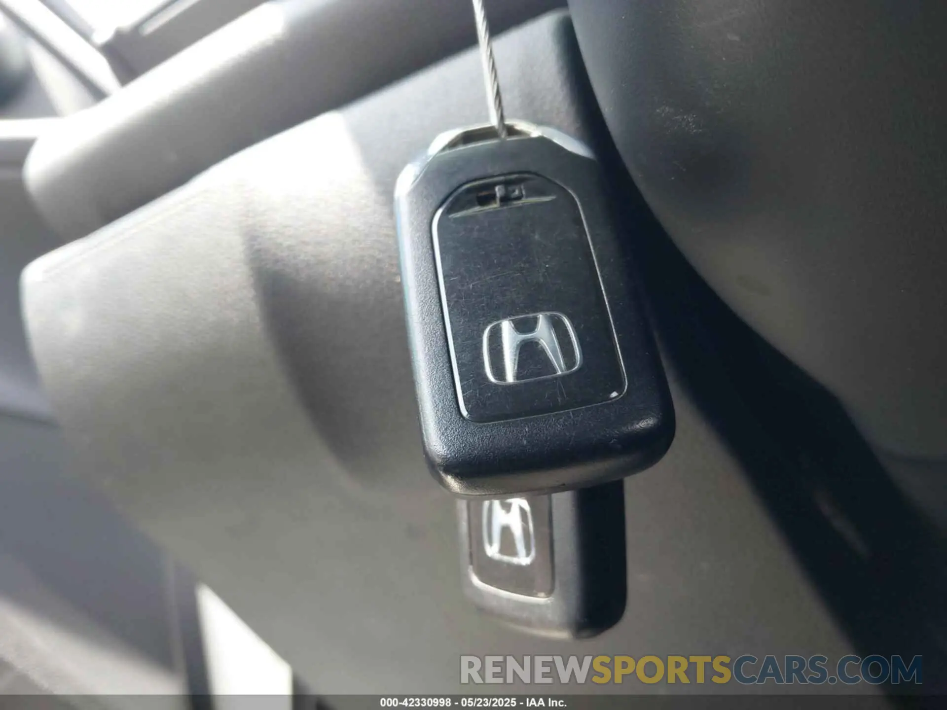 11 Photograph of a damaged car 2HGFC3B39KH357459 HONDA CIVIC 2019