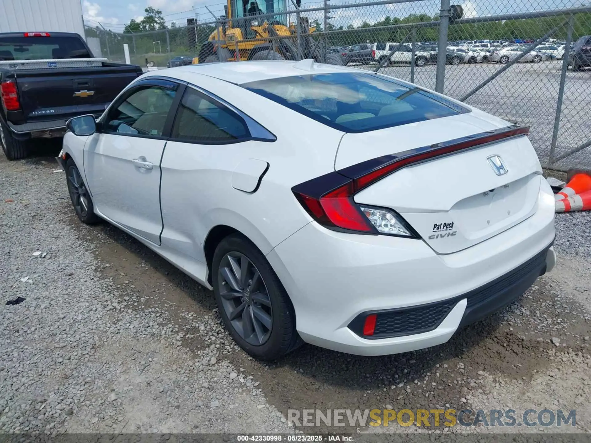 3 Photograph of a damaged car 2HGFC3B39KH357459 HONDA CIVIC 2019