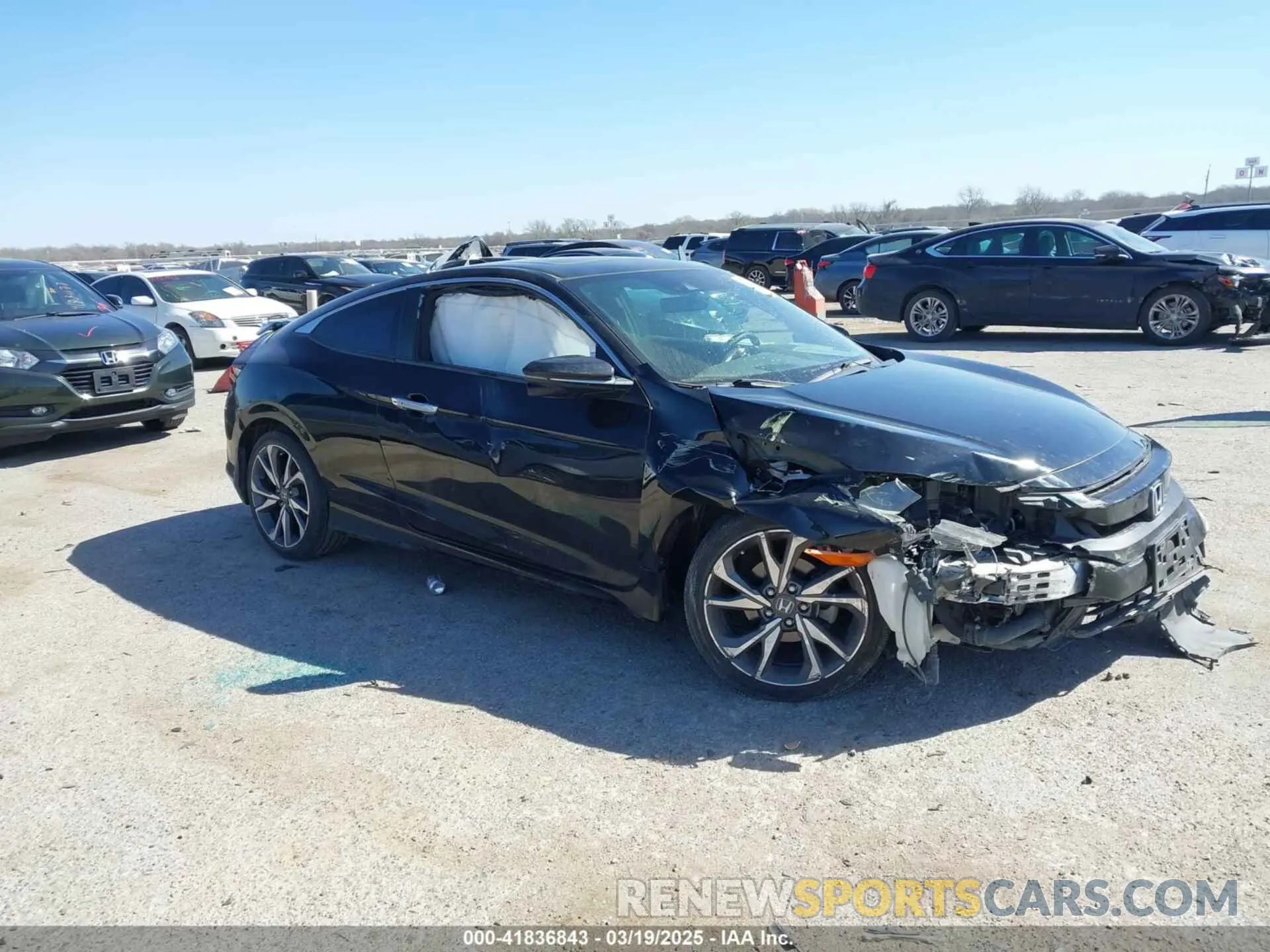 1 Photograph of a damaged car 2HGFC3B92KH353791 HONDA CIVIC 2019