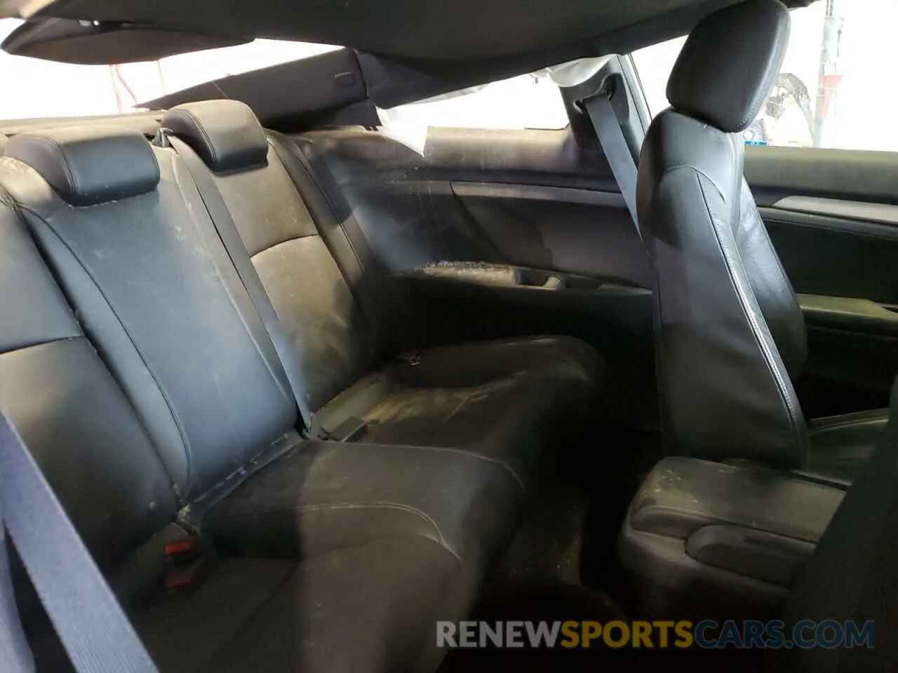 10 Photograph of a damaged car 2HGFC3B94KH352383 HONDA CIVIC 2019