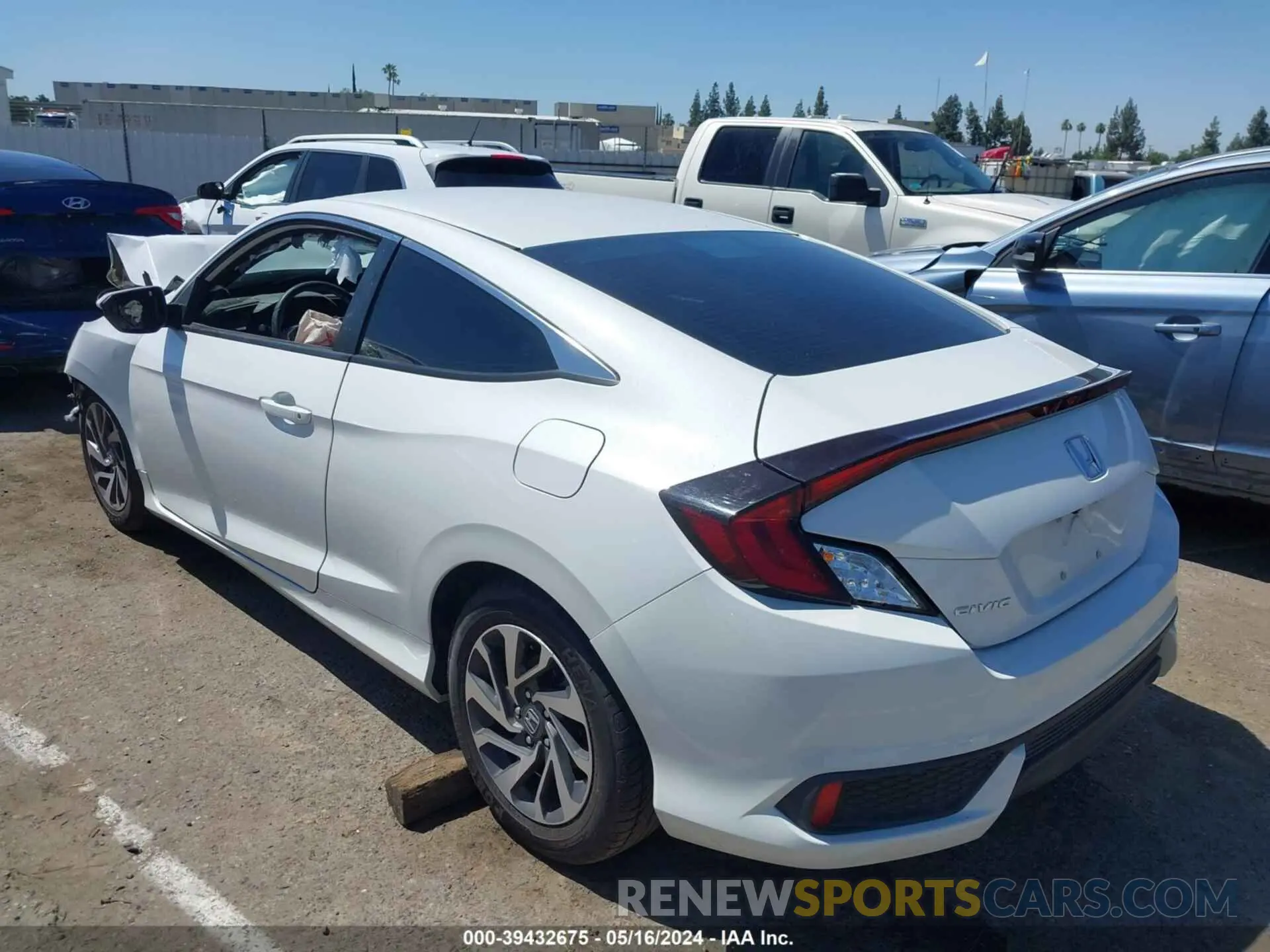 3 Photograph of a damaged car 2HGFC4B61KH309602 HONDA CIVIC 2019