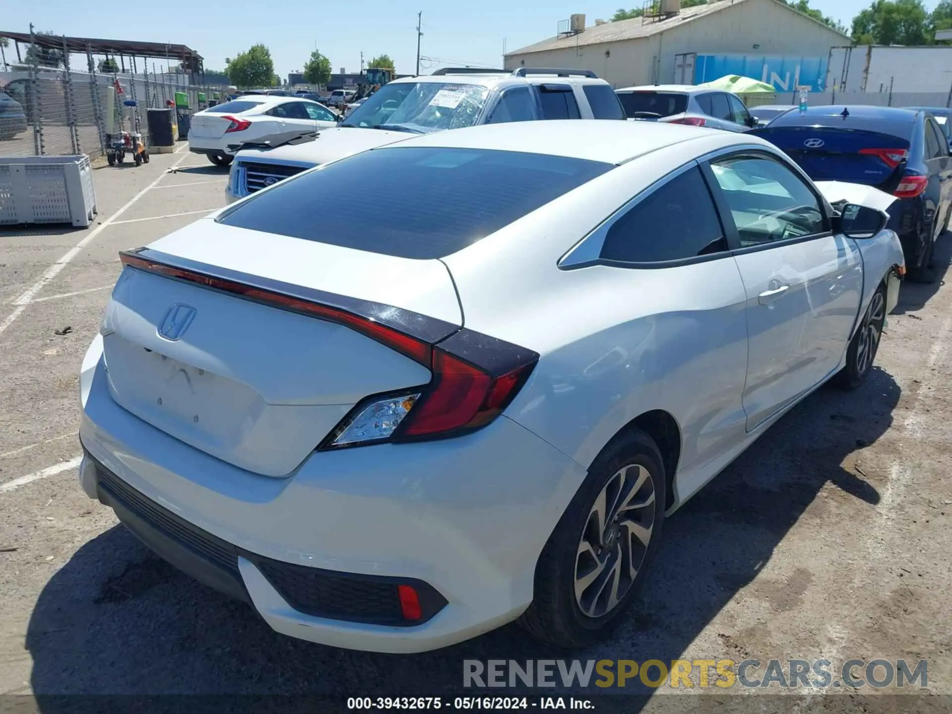 4 Photograph of a damaged car 2HGFC4B61KH309602 HONDA CIVIC 2019