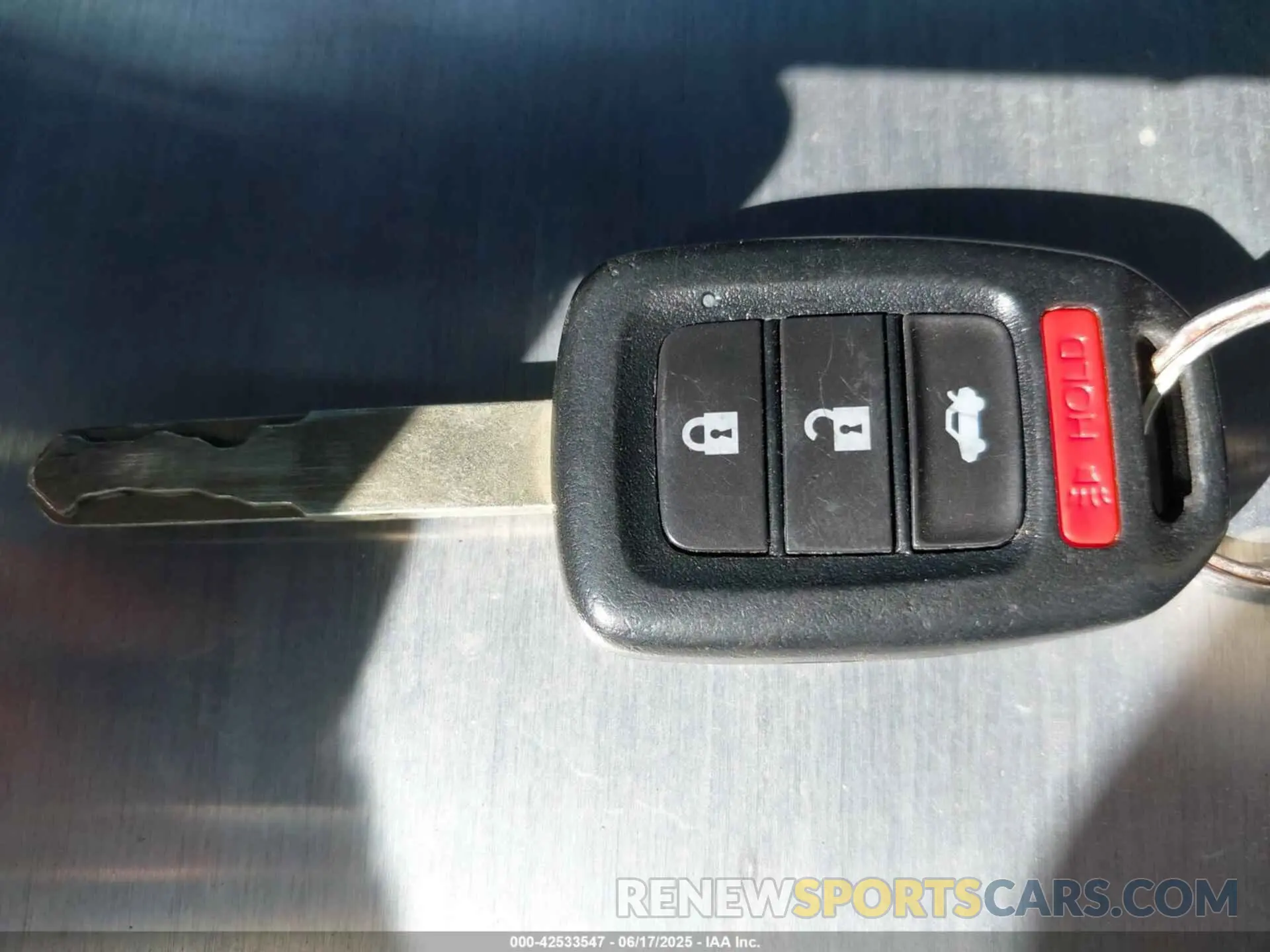 11 Photograph of a damaged car 2HGFC4B65KH304015 HONDA CIVIC 2019