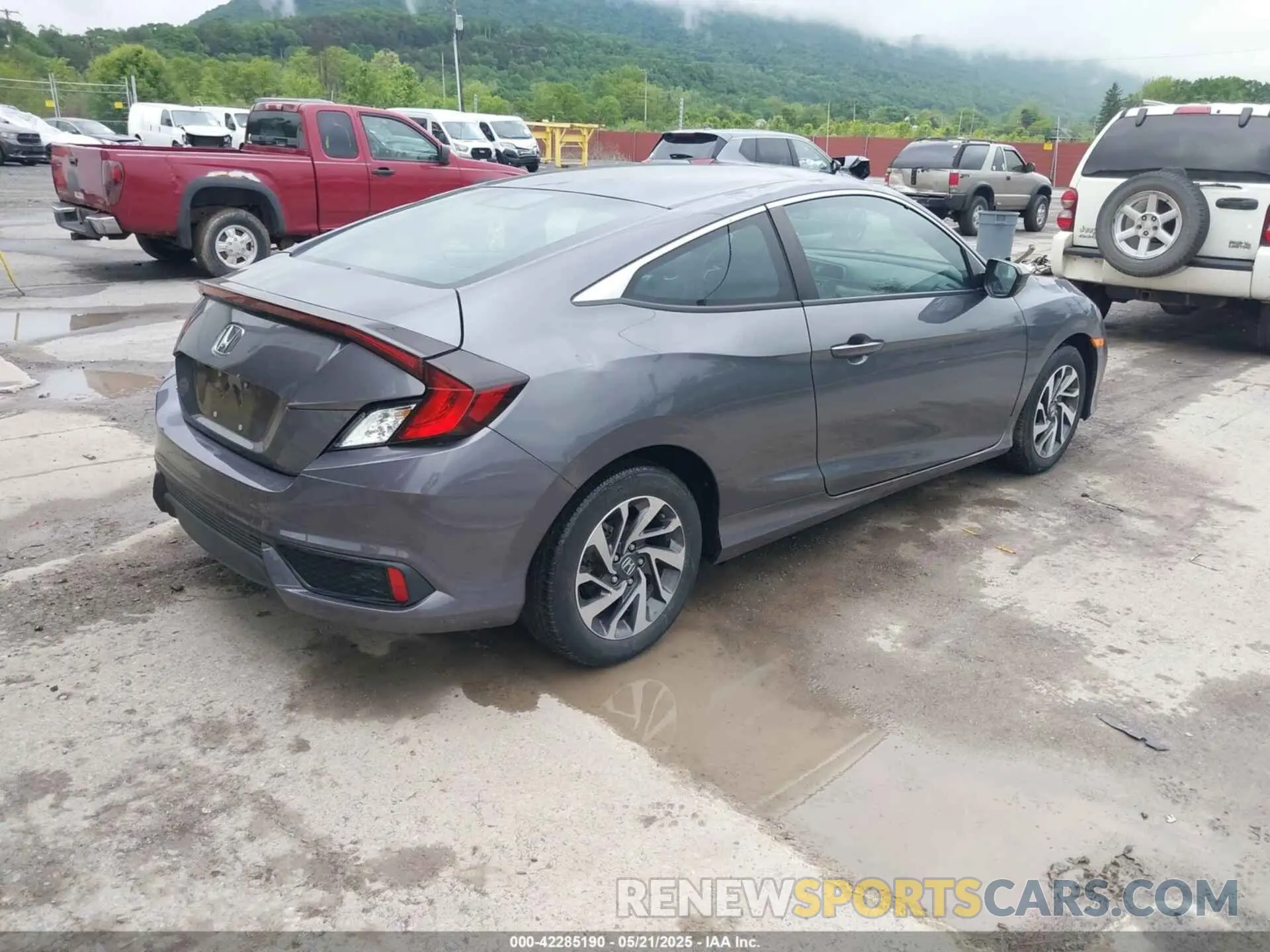 4 Photograph of a damaged car 2HGFC4B65KH309778 HONDA CIVIC 2019
