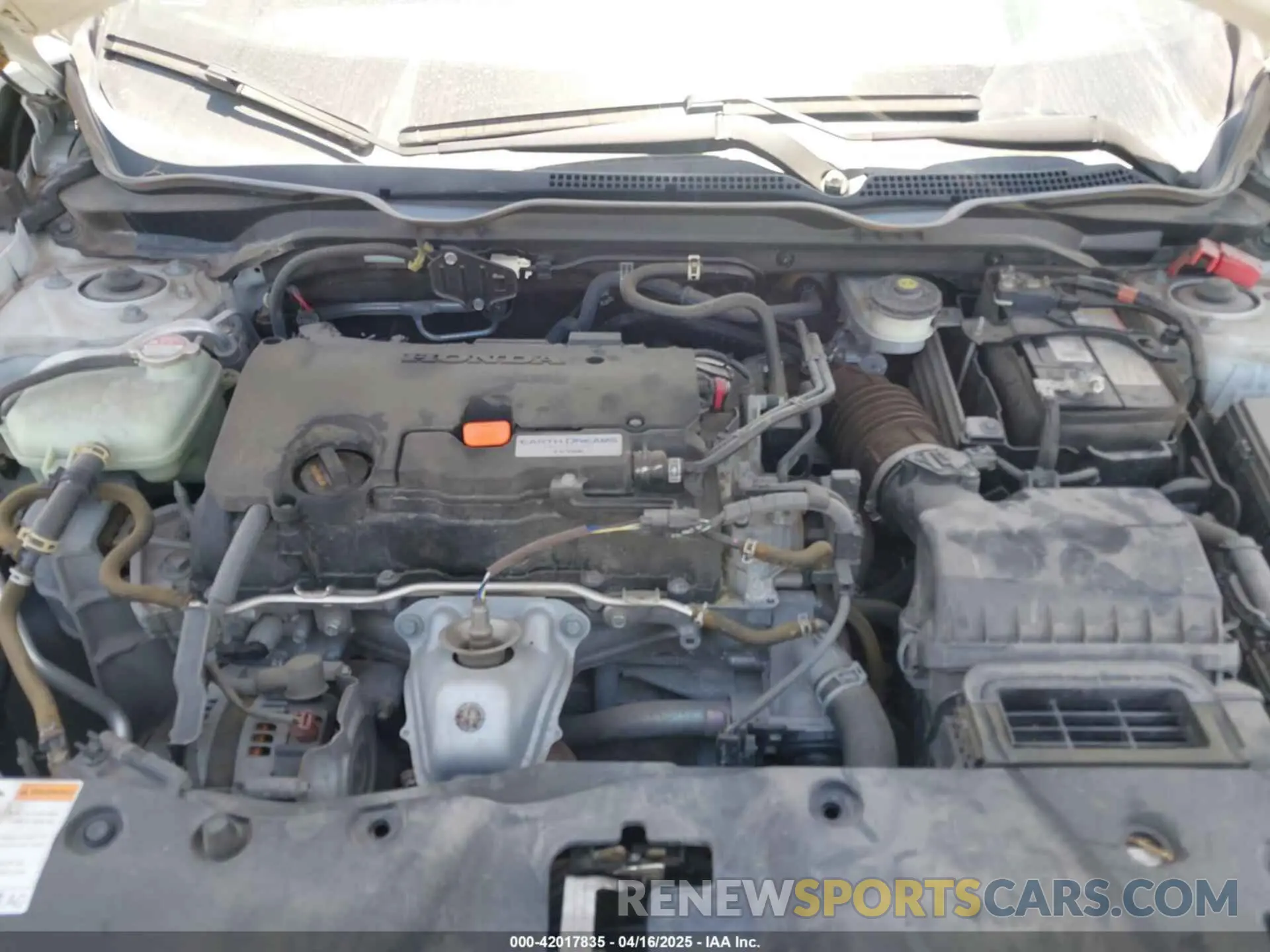 10 Photograph of a damaged car 2HGFC4B68KH305465 HONDA CIVIC 2019
