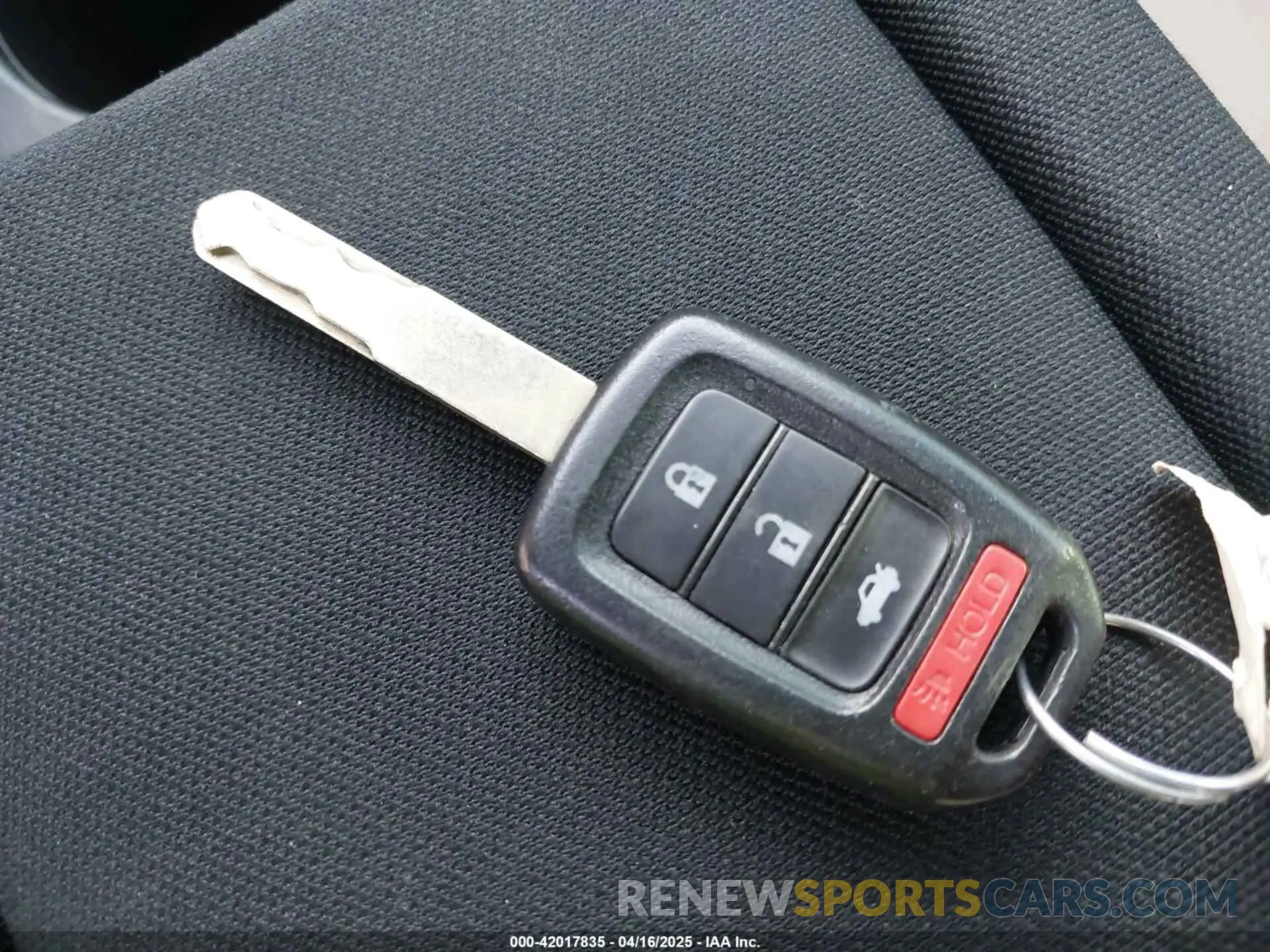 11 Photograph of a damaged car 2HGFC4B68KH305465 HONDA CIVIC 2019