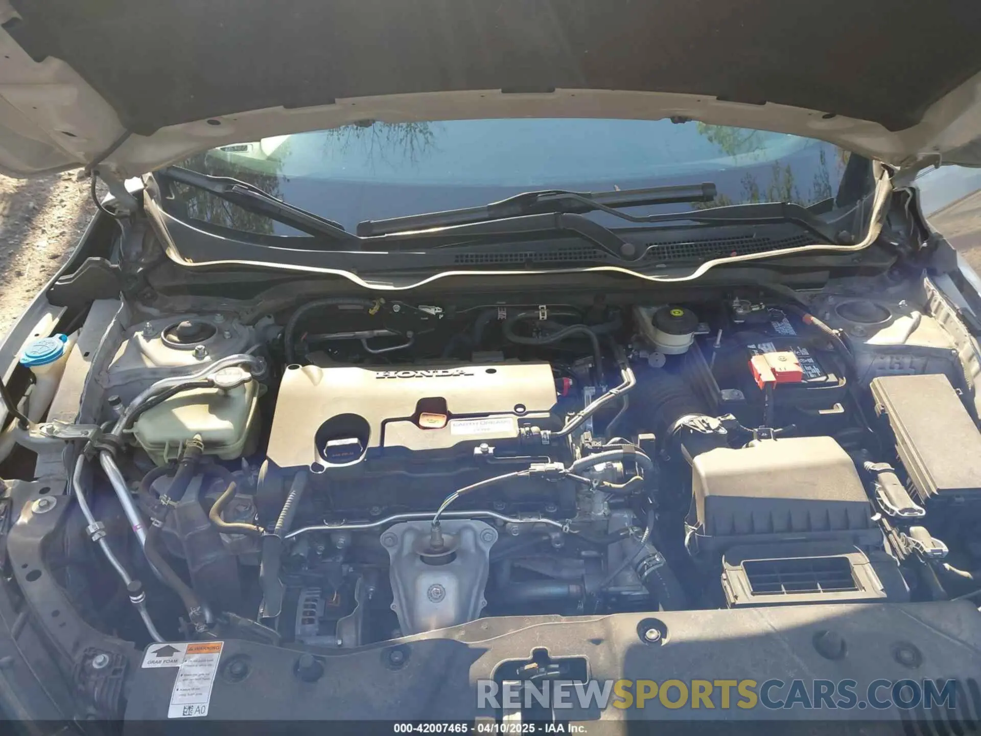 10 Photograph of a damaged car 2HGFC4B69KH304034 HONDA CIVIC 2019