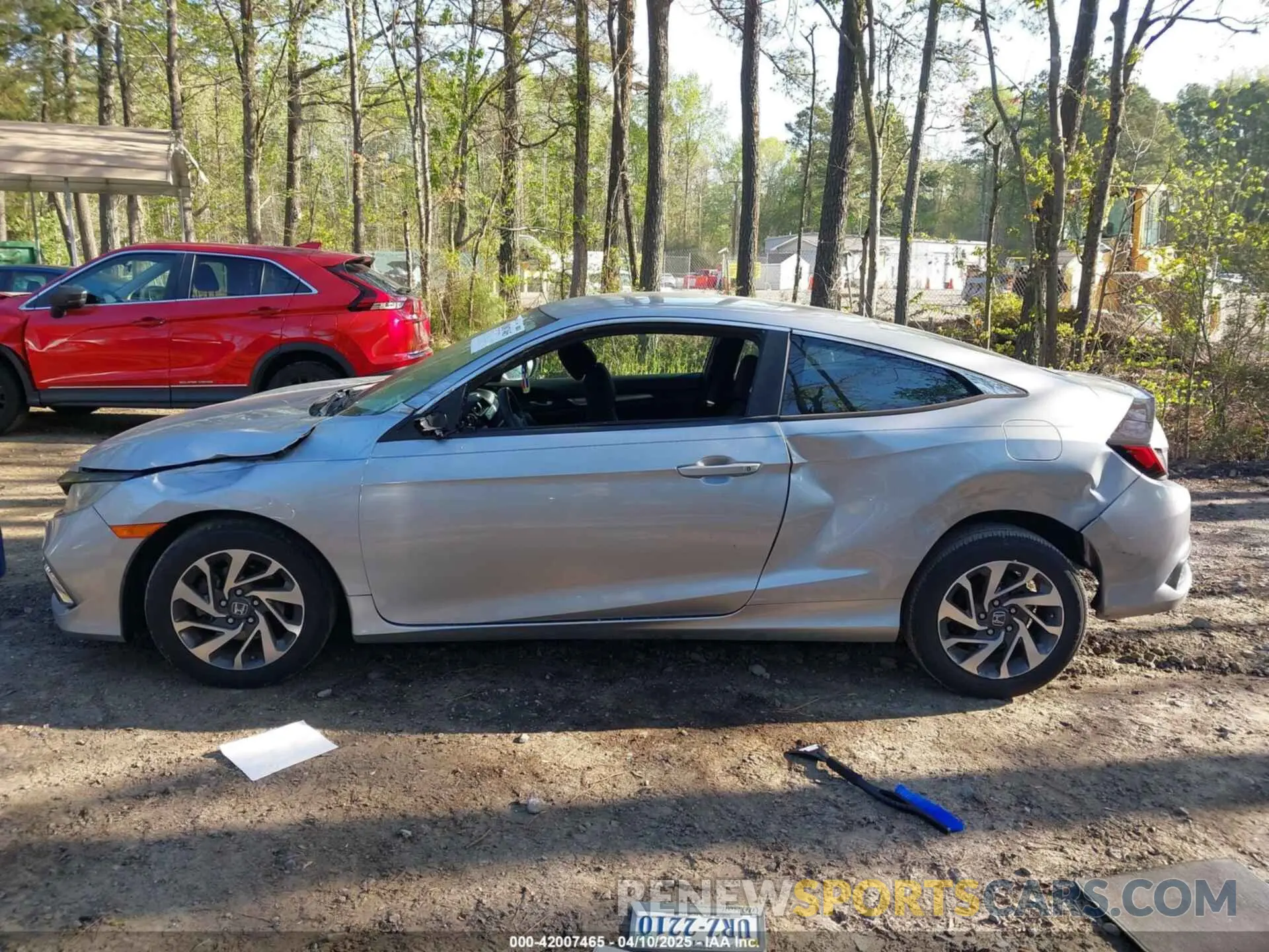 14 Photograph of a damaged car 2HGFC4B69KH304034 HONDA CIVIC 2019