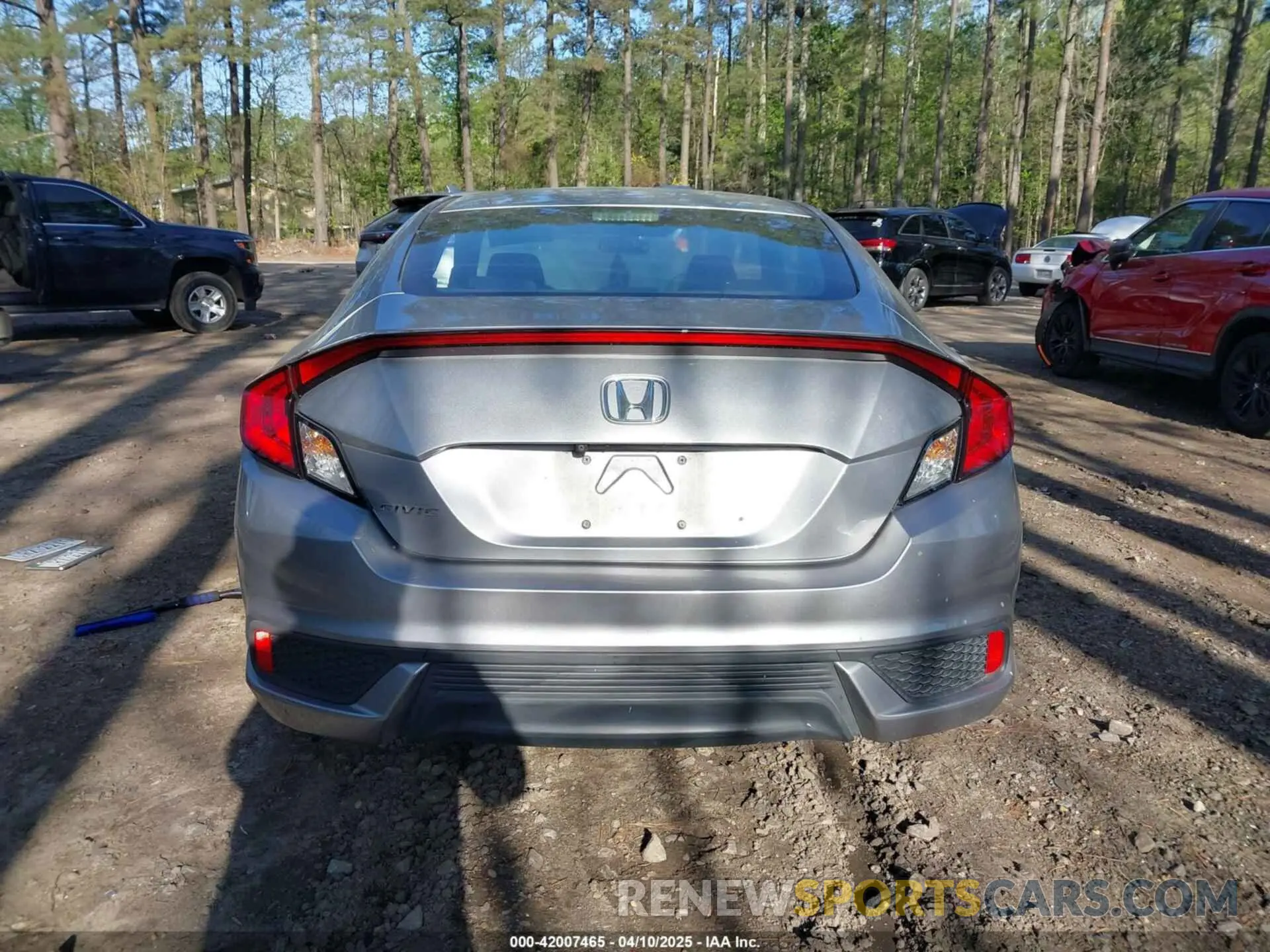 16 Photograph of a damaged car 2HGFC4B69KH304034 HONDA CIVIC 2019