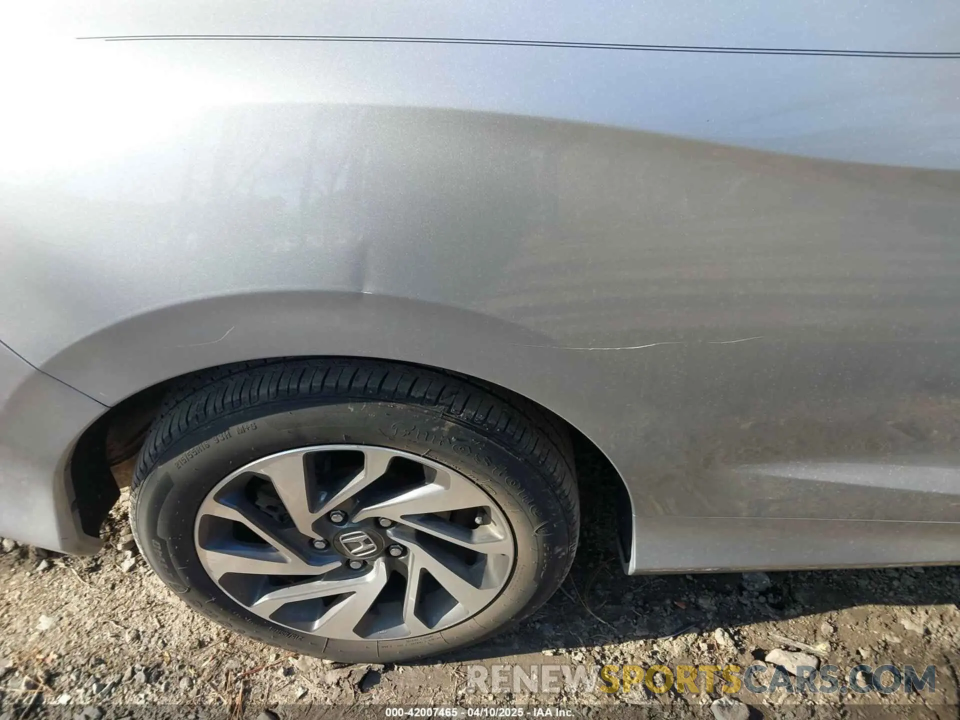 6 Photograph of a damaged car 2HGFC4B69KH304034 HONDA CIVIC 2019
