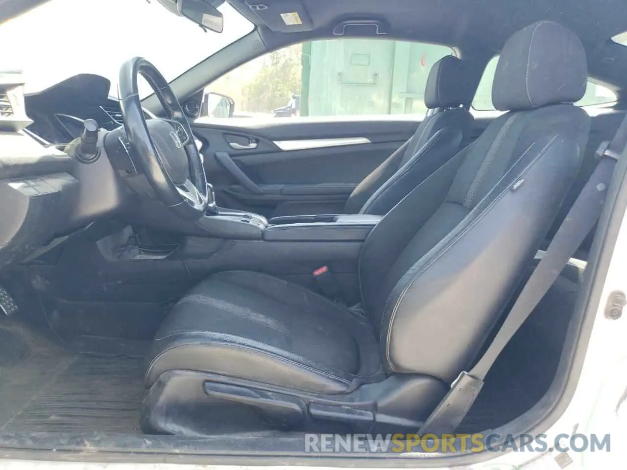 7 Photograph of a damaged car 2HGFC4B80KH304540 HONDA CIVIC 2019
