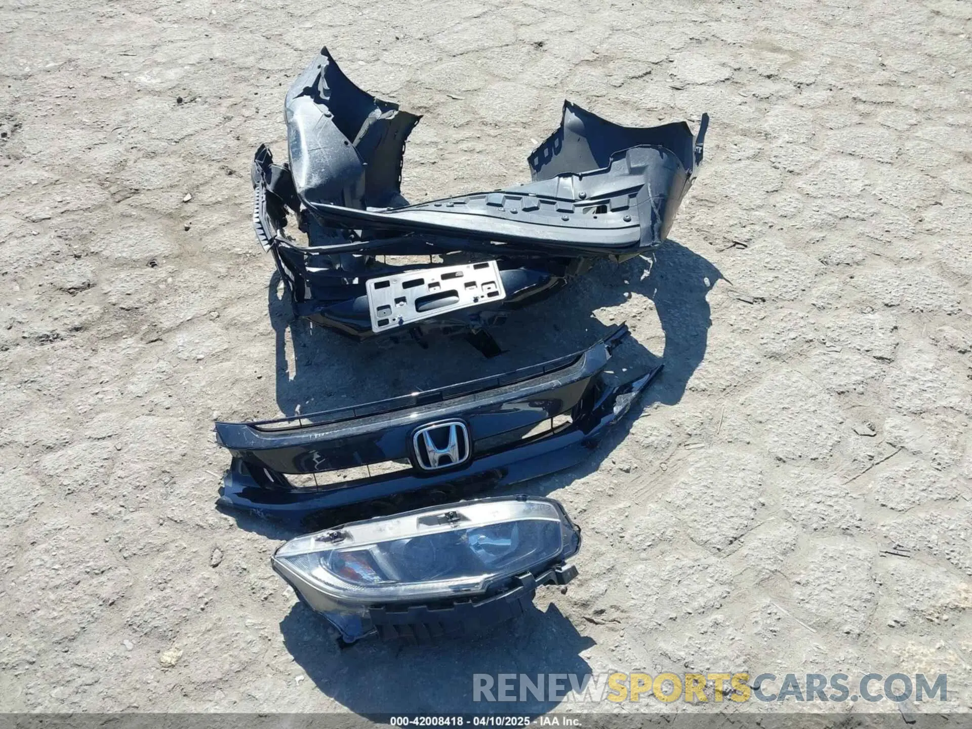 12 Photograph of a damaged car 2HGFC4B80KH306420 HONDA CIVIC 2019