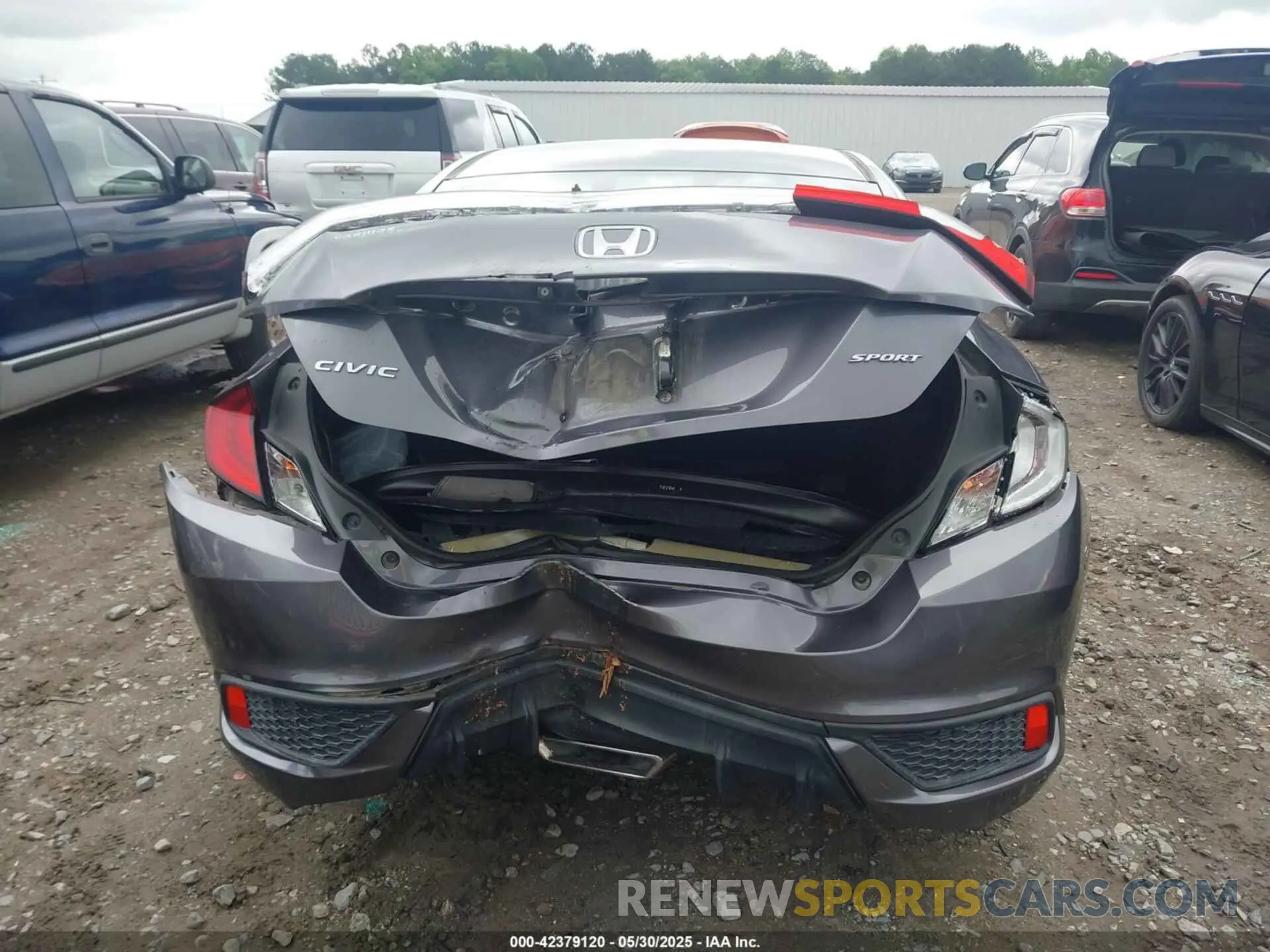 16 Photograph of a damaged car 2HGFC4B82KH301283 HONDA CIVIC 2019