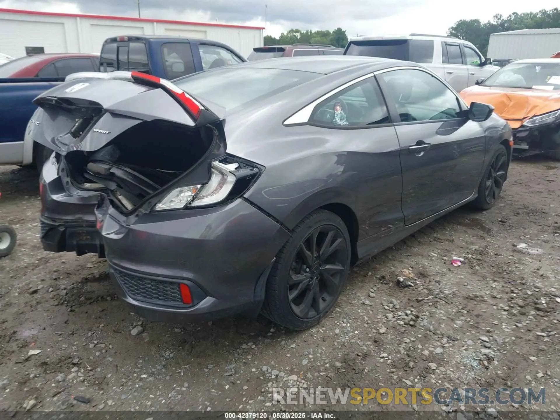4 Photograph of a damaged car 2HGFC4B82KH301283 HONDA CIVIC 2019