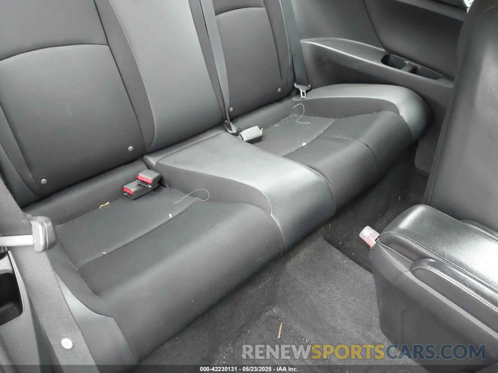 8 Photograph of a damaged car 2HGFC4B82KH304295 HONDA CIVIC 2019