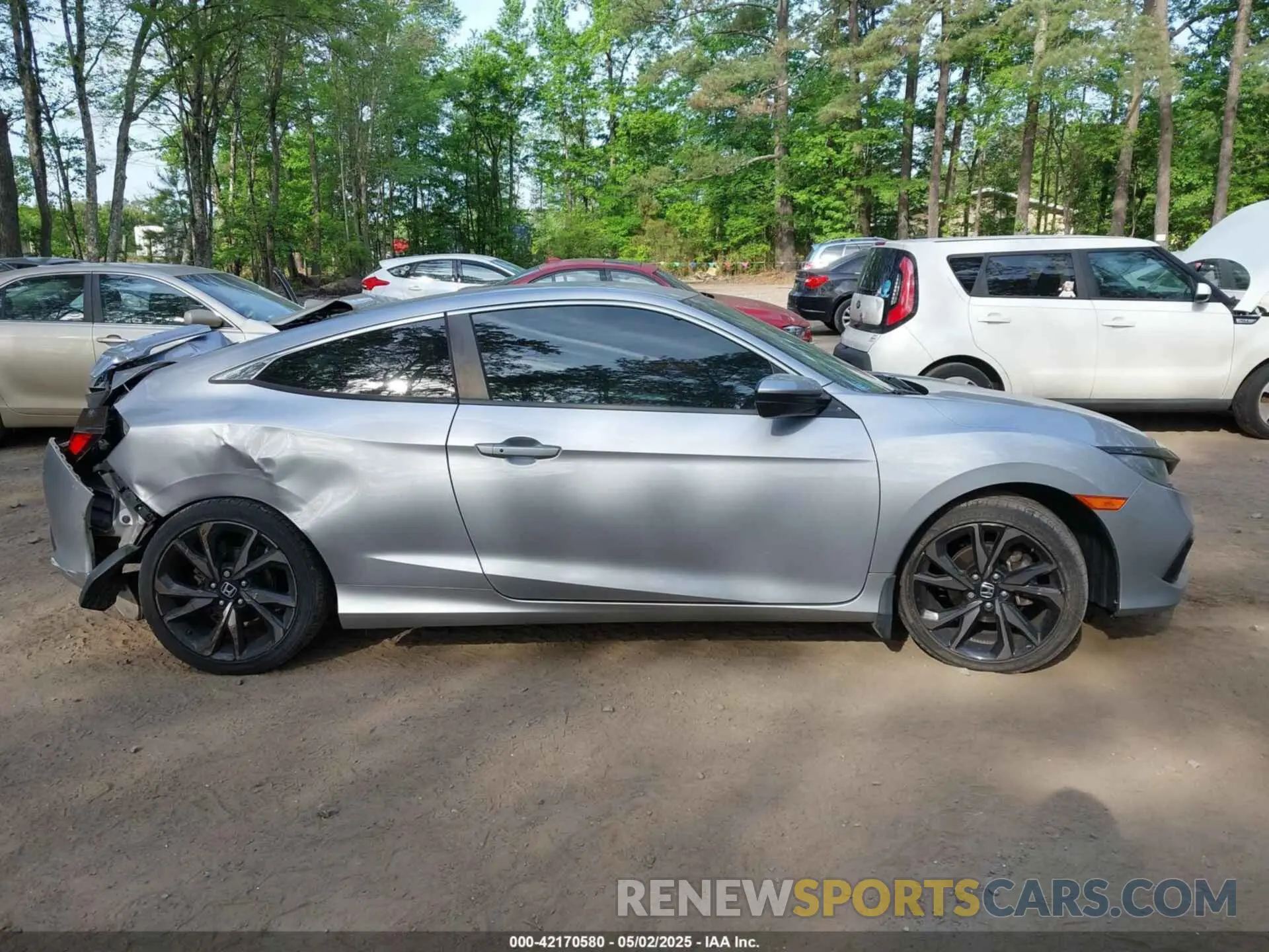 13 Photograph of a damaged car 2HGFC4B82KH307570 HONDA CIVIC 2019