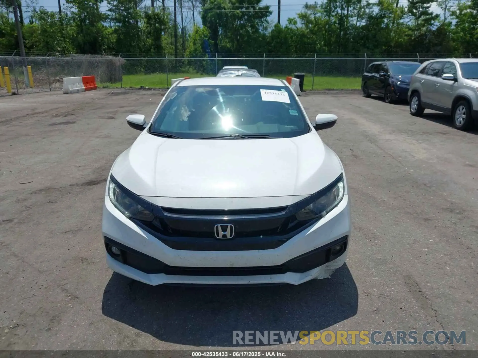 12 Photograph of a damaged car 2HGFC4B83KH300594 HONDA CIVIC 2019