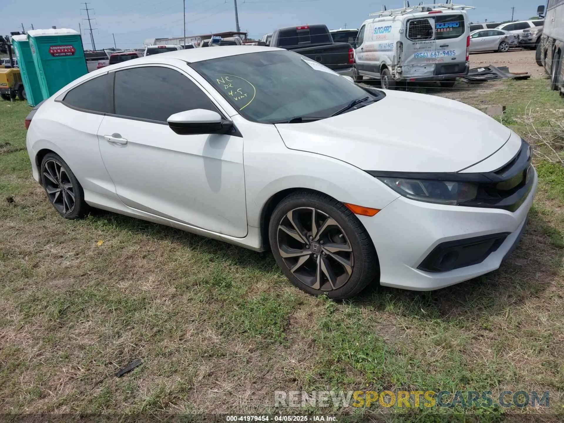 1 Photograph of a damaged car 2HGFC4B84KH302449 HONDA CIVIC 2019
