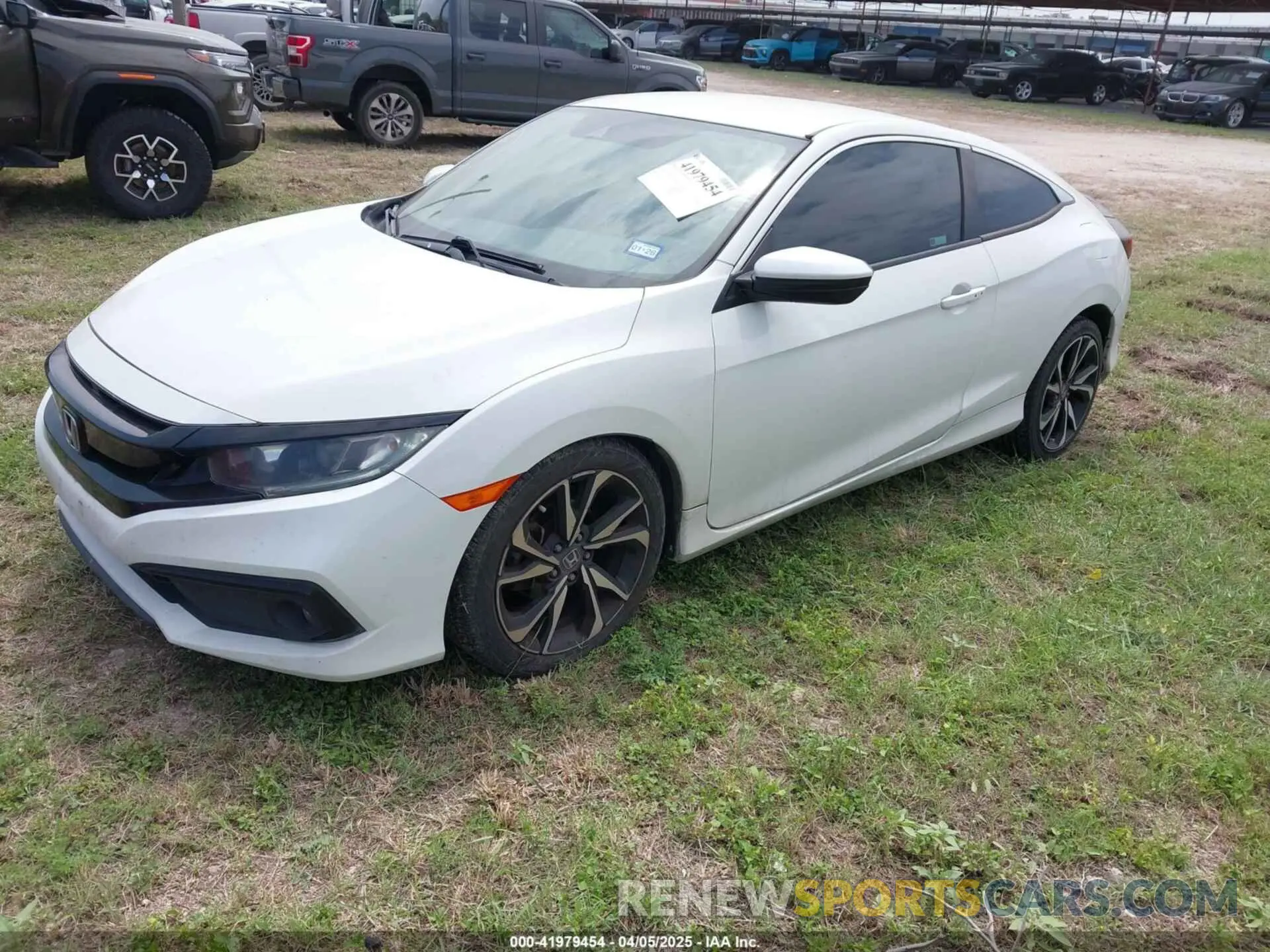 2 Photograph of a damaged car 2HGFC4B84KH302449 HONDA CIVIC 2019