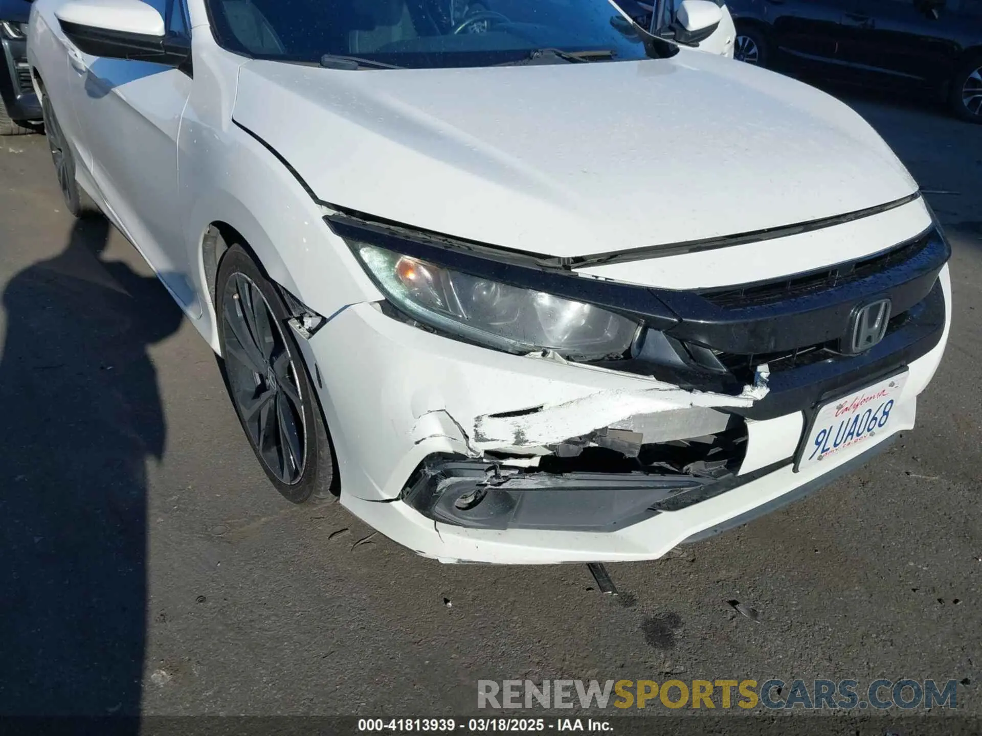 12 Photograph of a damaged car 2HGFC4B84KH305724 HONDA CIVIC 2019