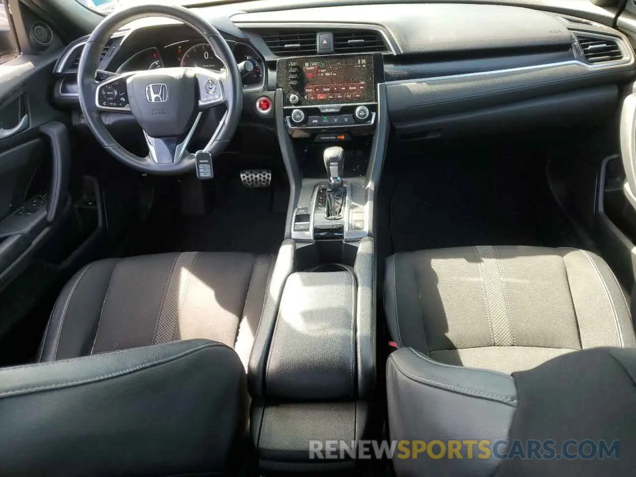 8 Photograph of a damaged car 2HGFC4B85KH305215 HONDA CIVIC 2019